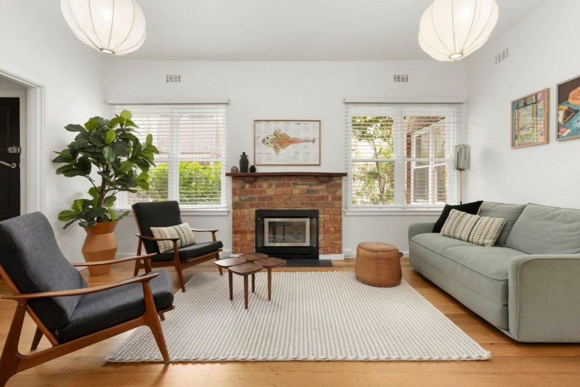 2/1 Hughenden Road, St Kilda East image 2