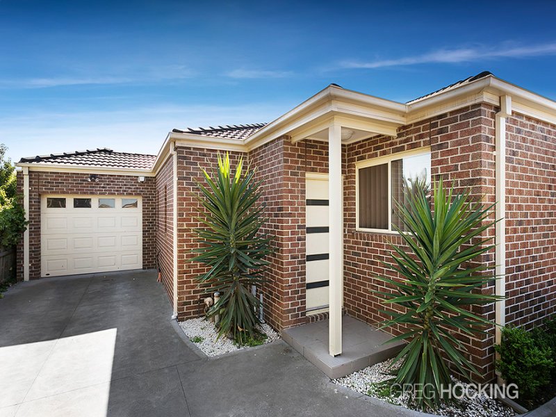 2/1 Huxtable Avenue, Altona North image 1