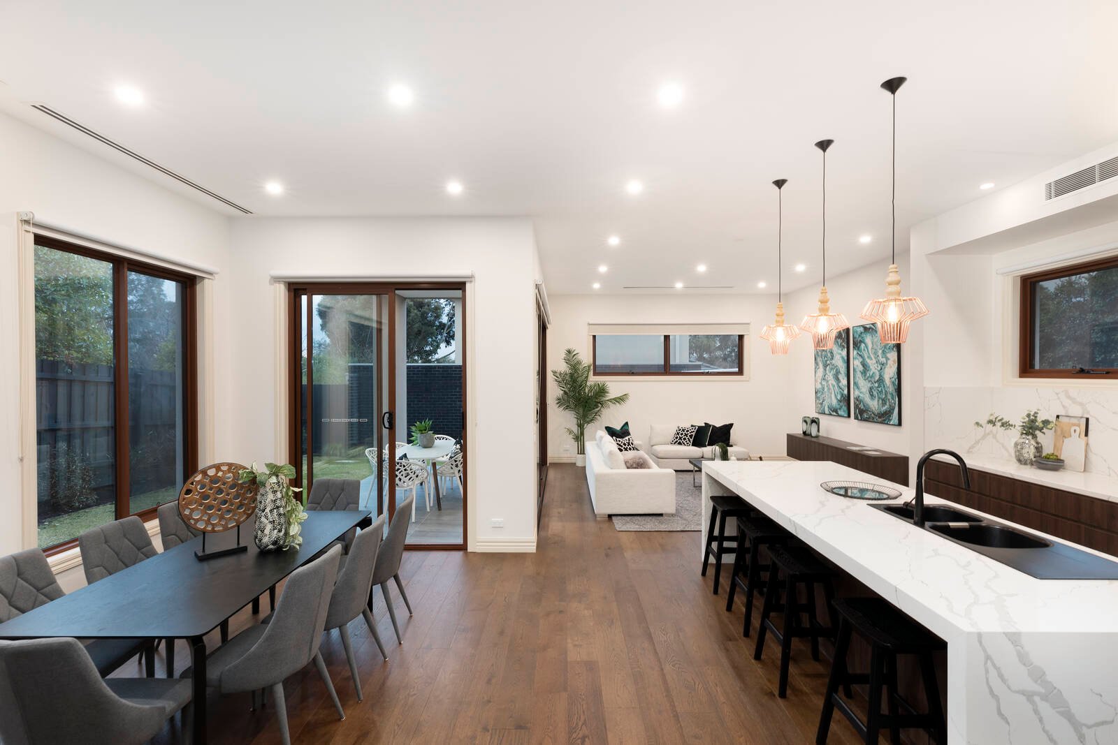 Property Gallery Thumbnail 3