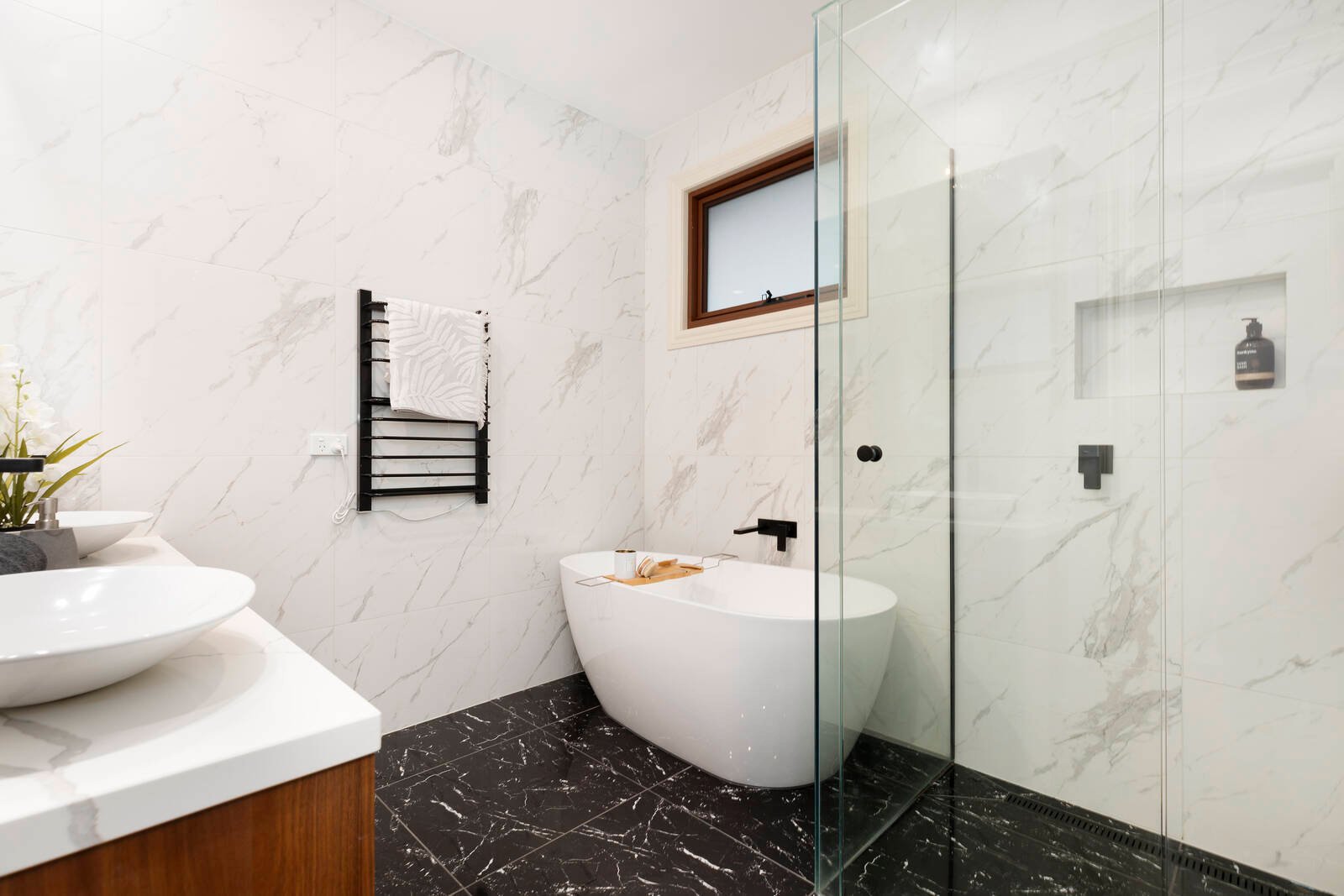 Property Gallery Thumbnail 8