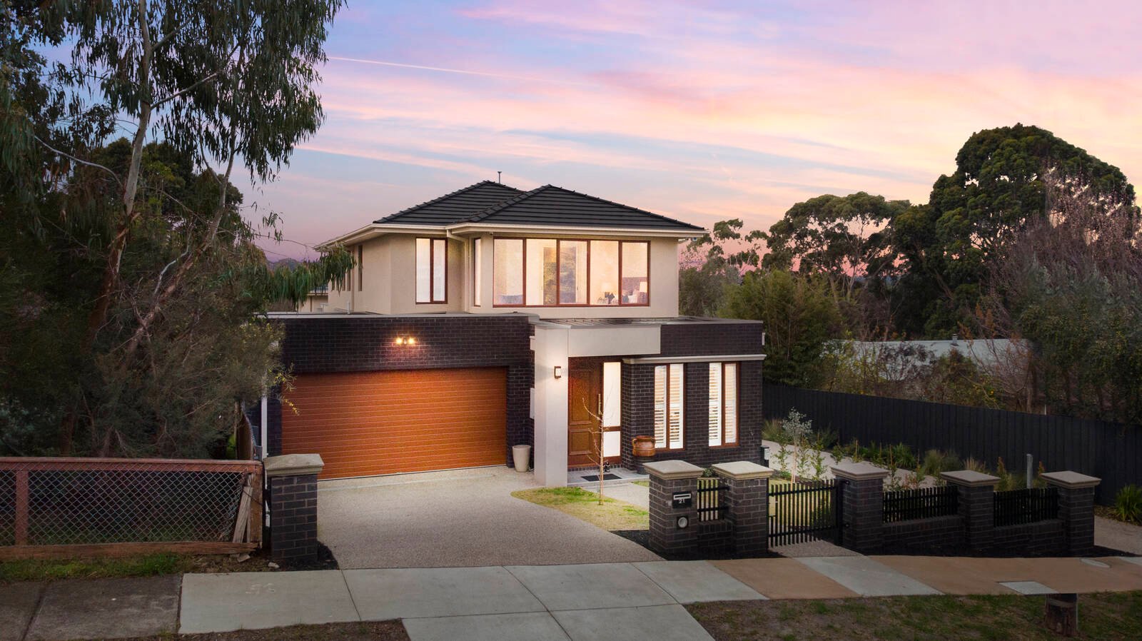 Property Gallery Thumbnail 11