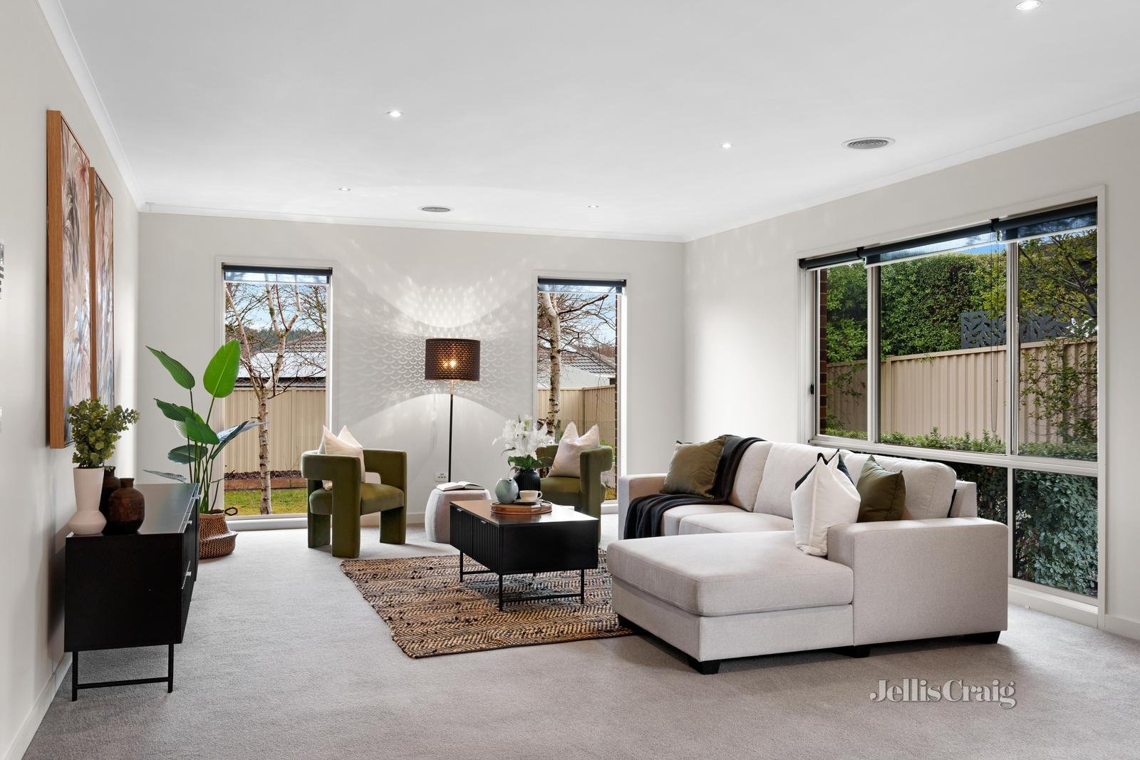 21 Imperial Way, Canadian image 8