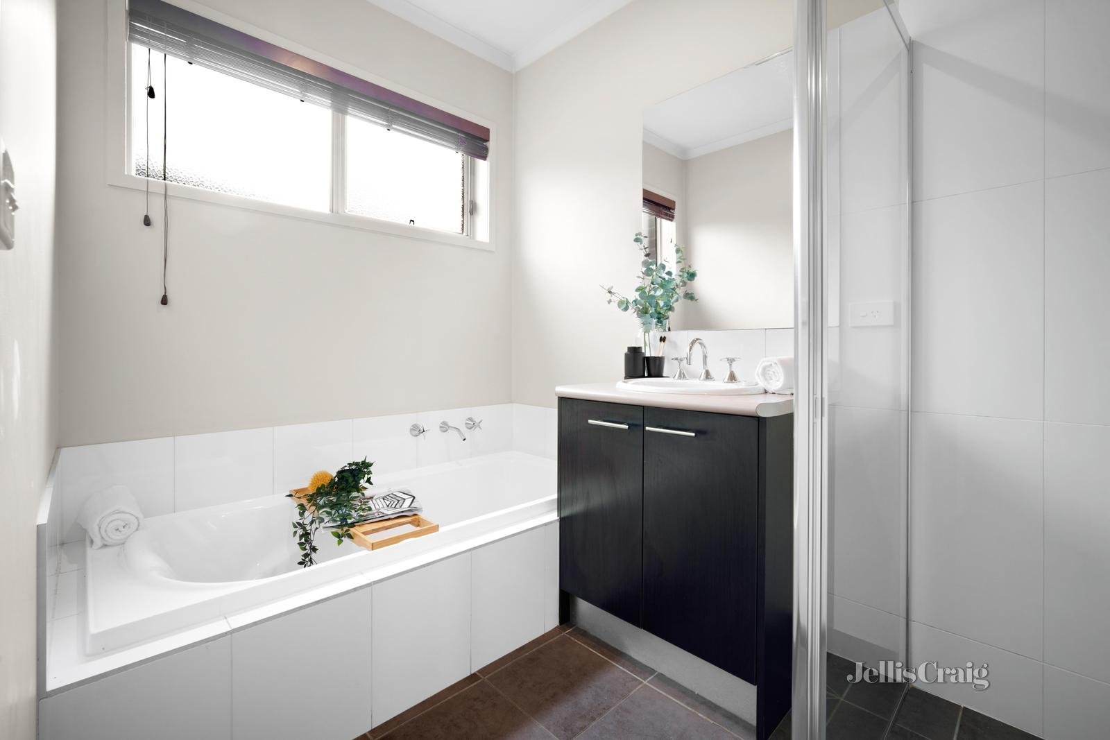 21 Imperial Way, Canadian image 12