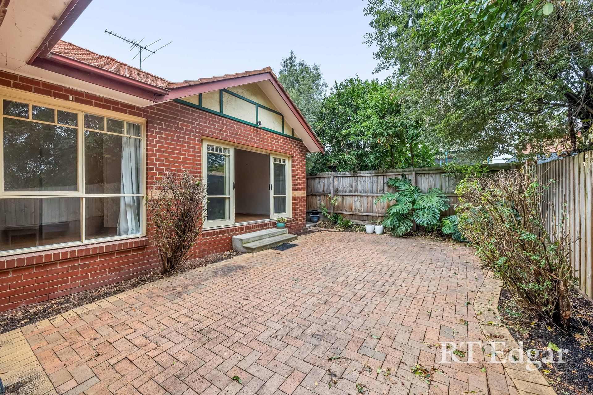 Property Gallery Thumbnail 5