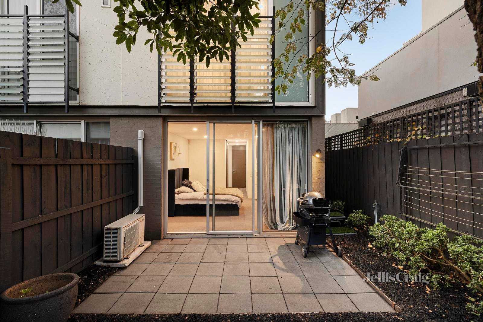 21 John Street, Elwood image 8