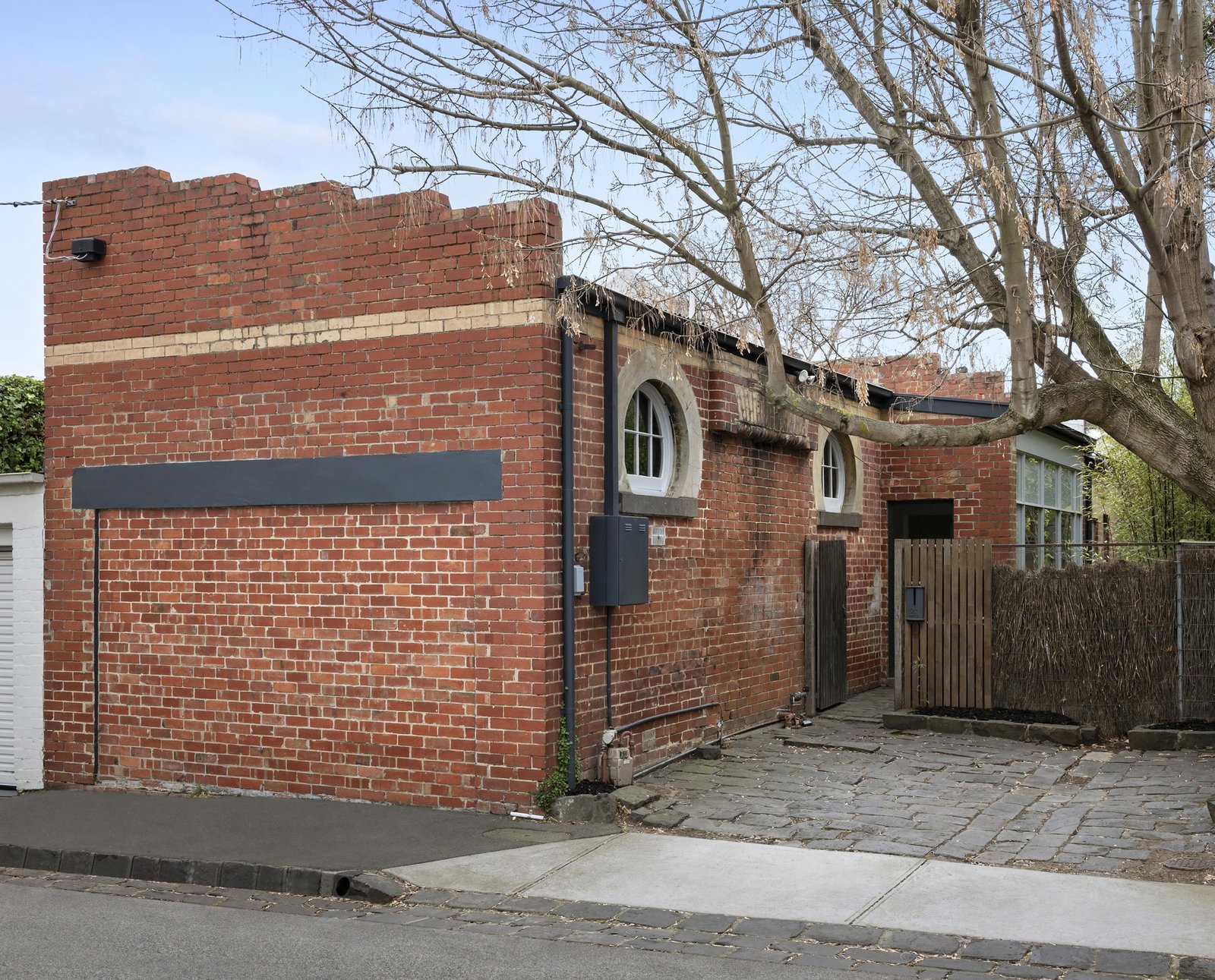 21 Joy Street