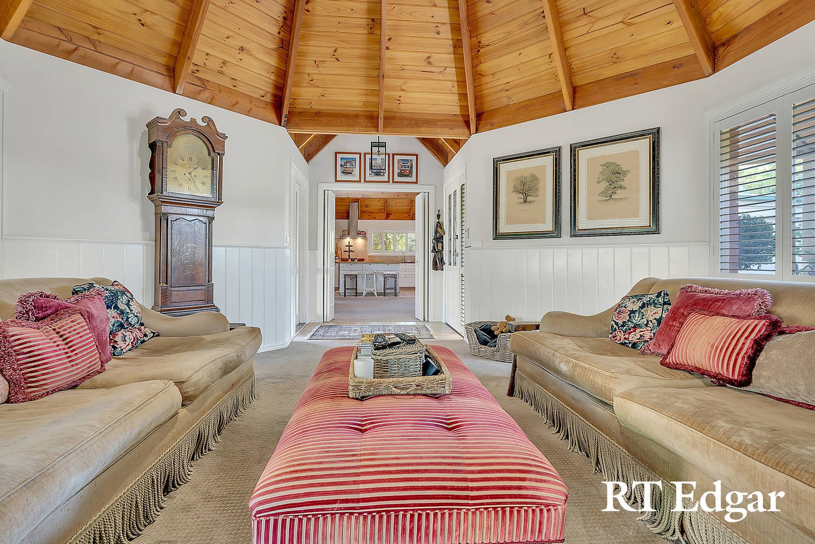 Property Gallery Thumbnail 3