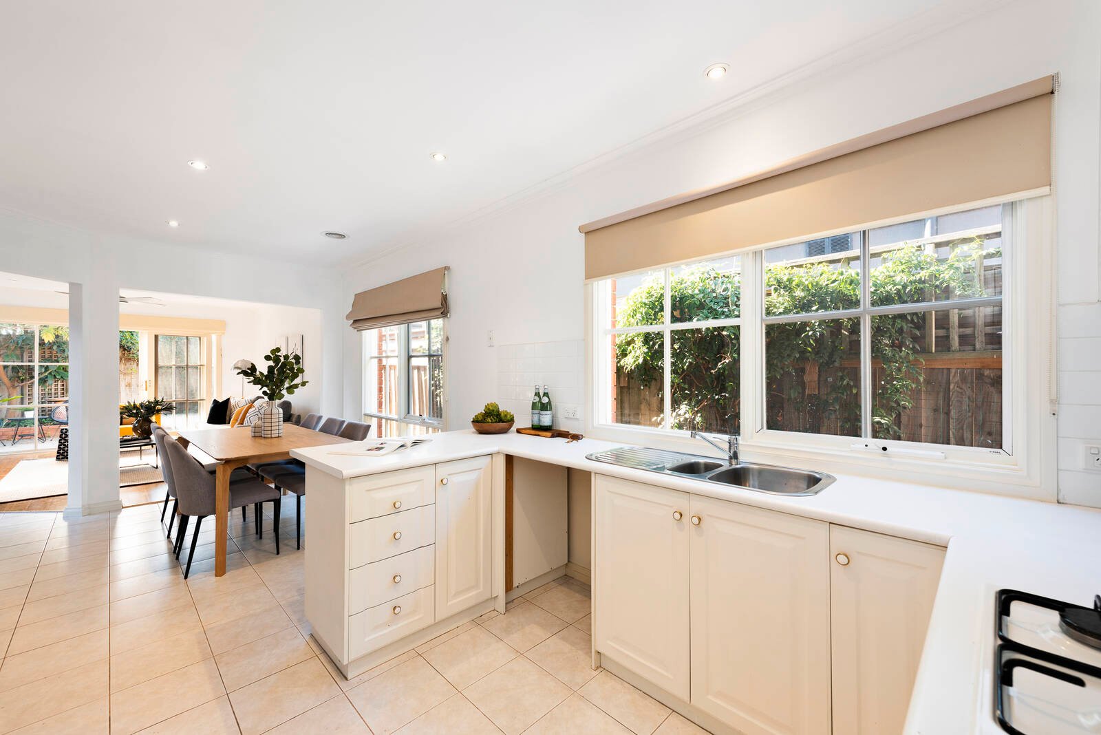Property Gallery Thumbnail 3