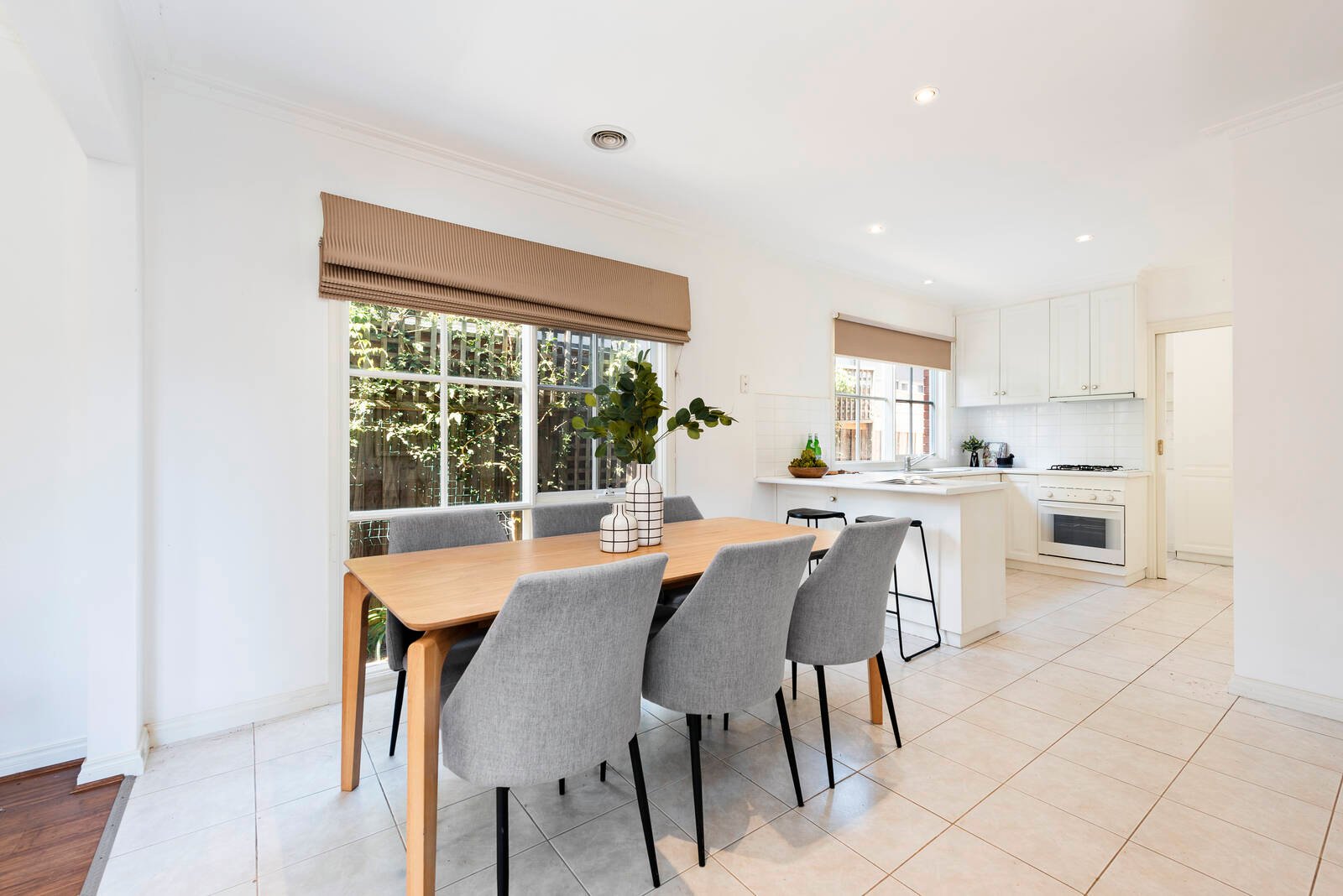 Property Gallery Thumbnail 5