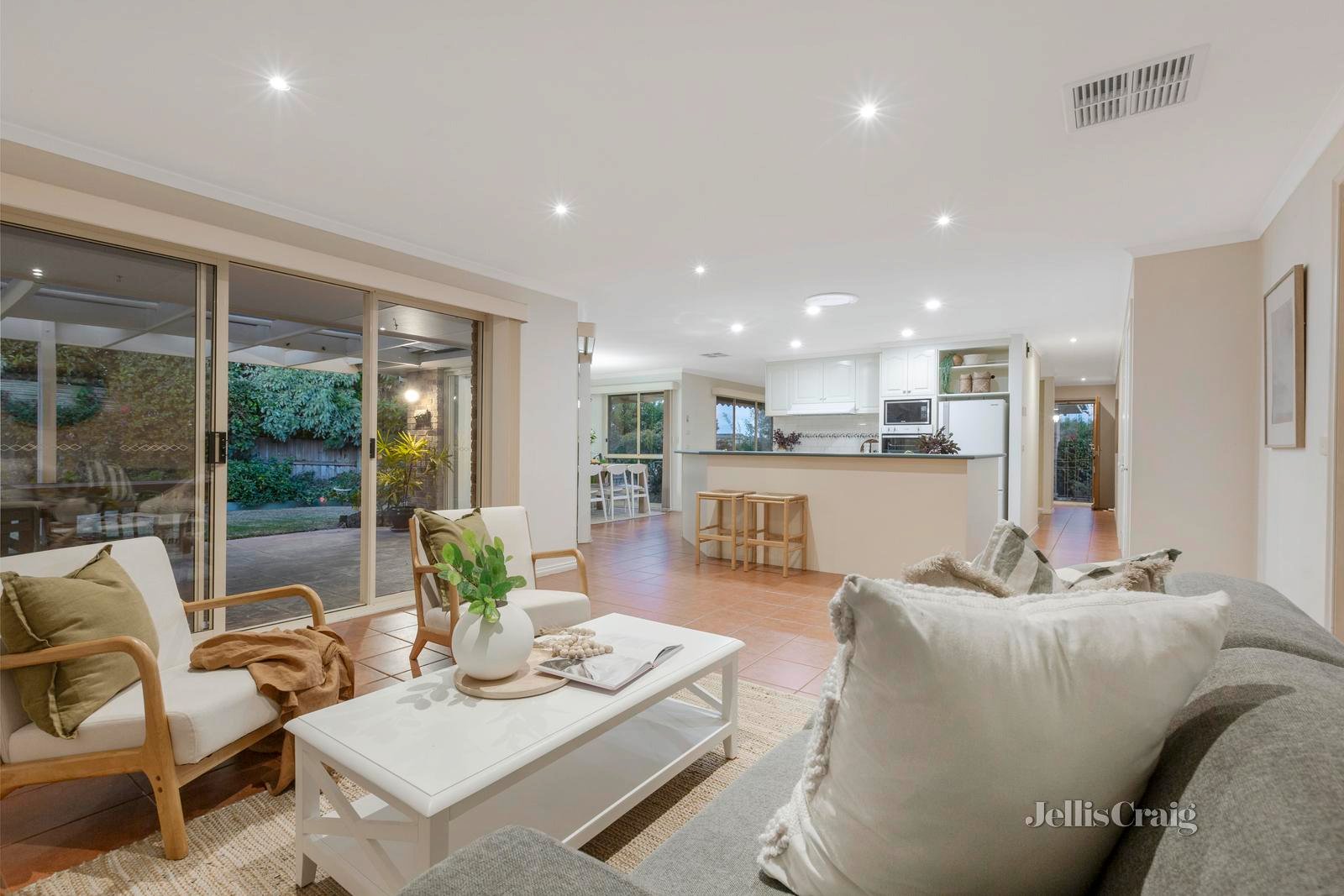 21 Kenworthy Rise, Mornington image 3