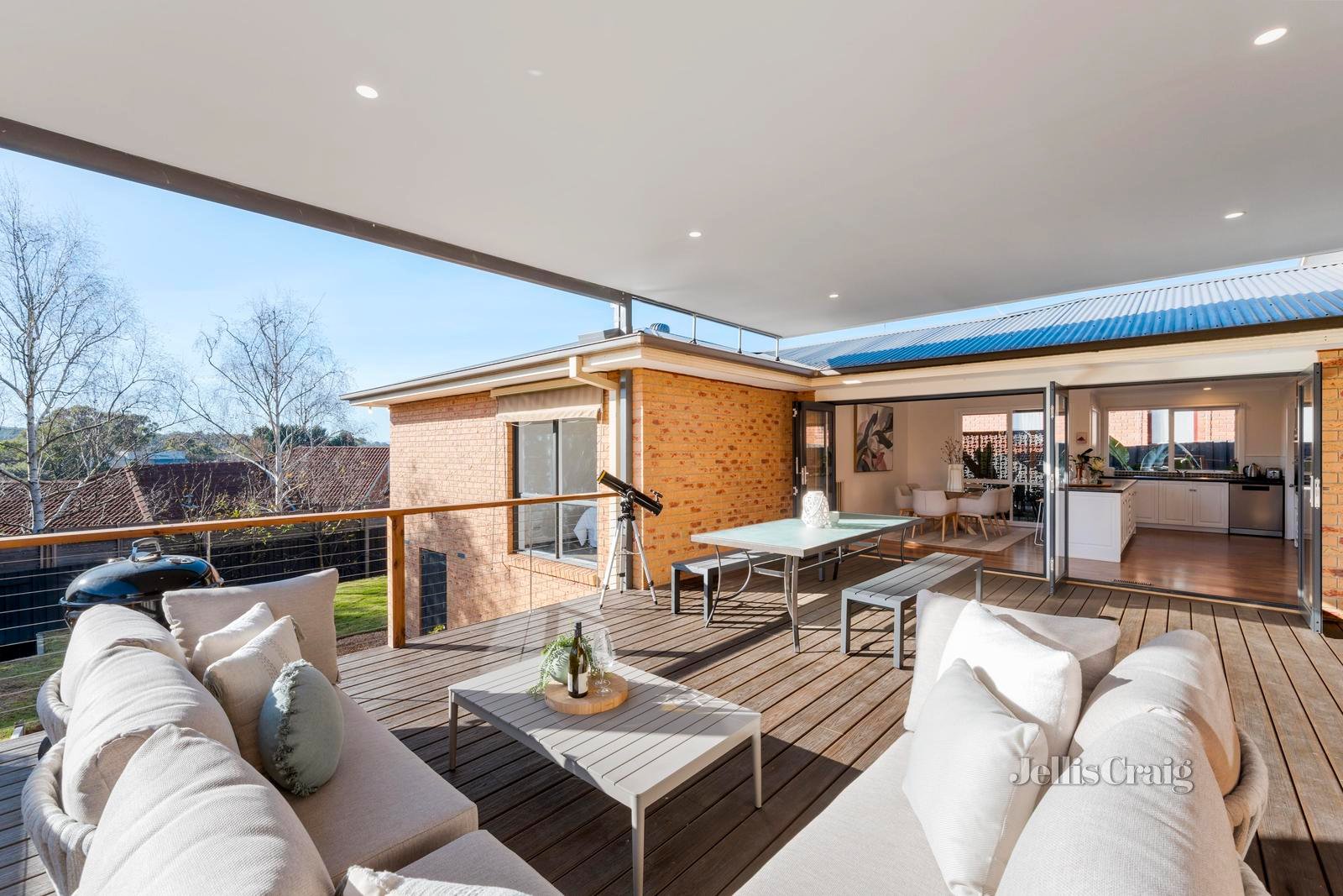 21 Knee Lane, Croydon North image 9