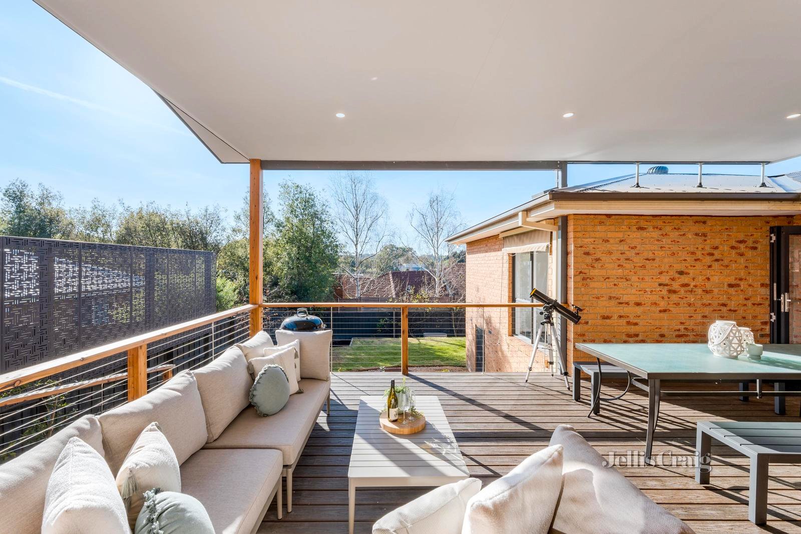 21 Knee Lane, Croydon North image 10