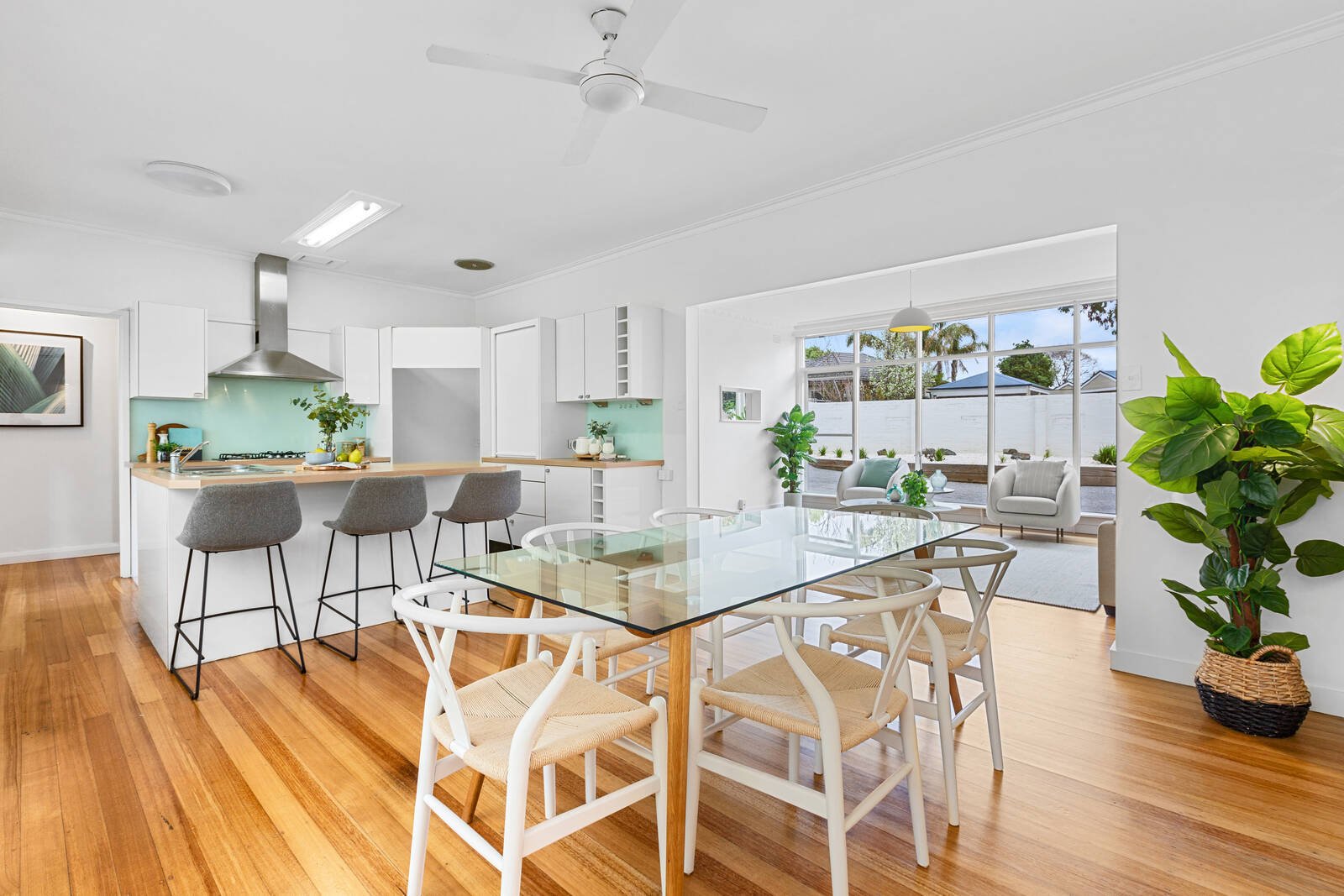 Property Gallery Thumbnail 2