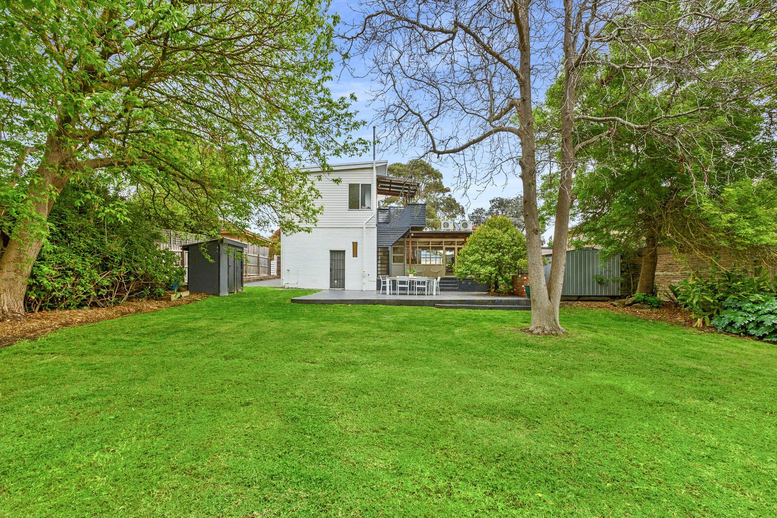 Property Gallery Thumbnail 8