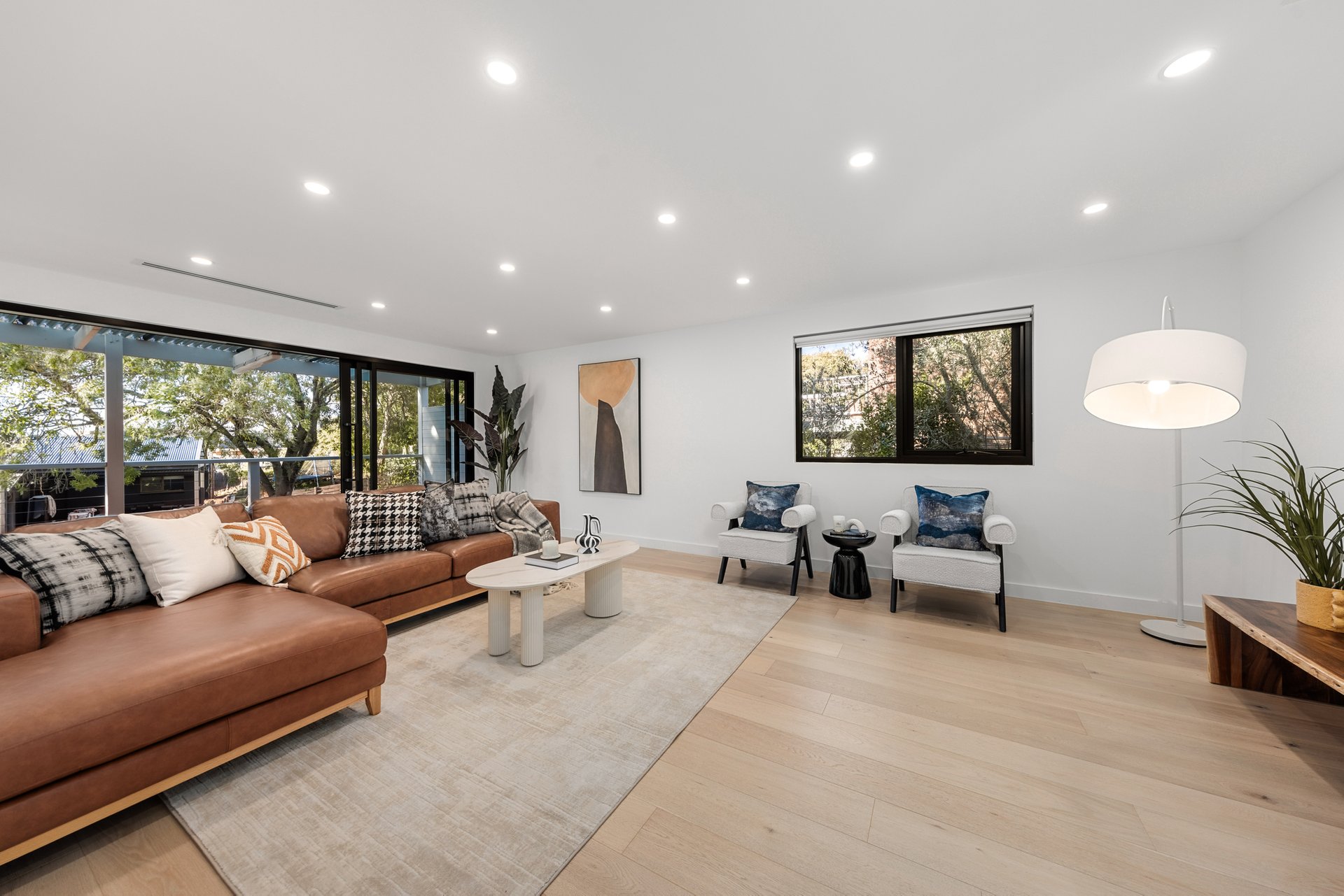 Property Gallery Thumbnail 3