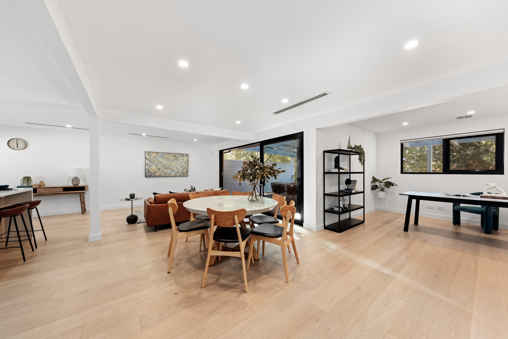 Property Gallery Thumbnail 5