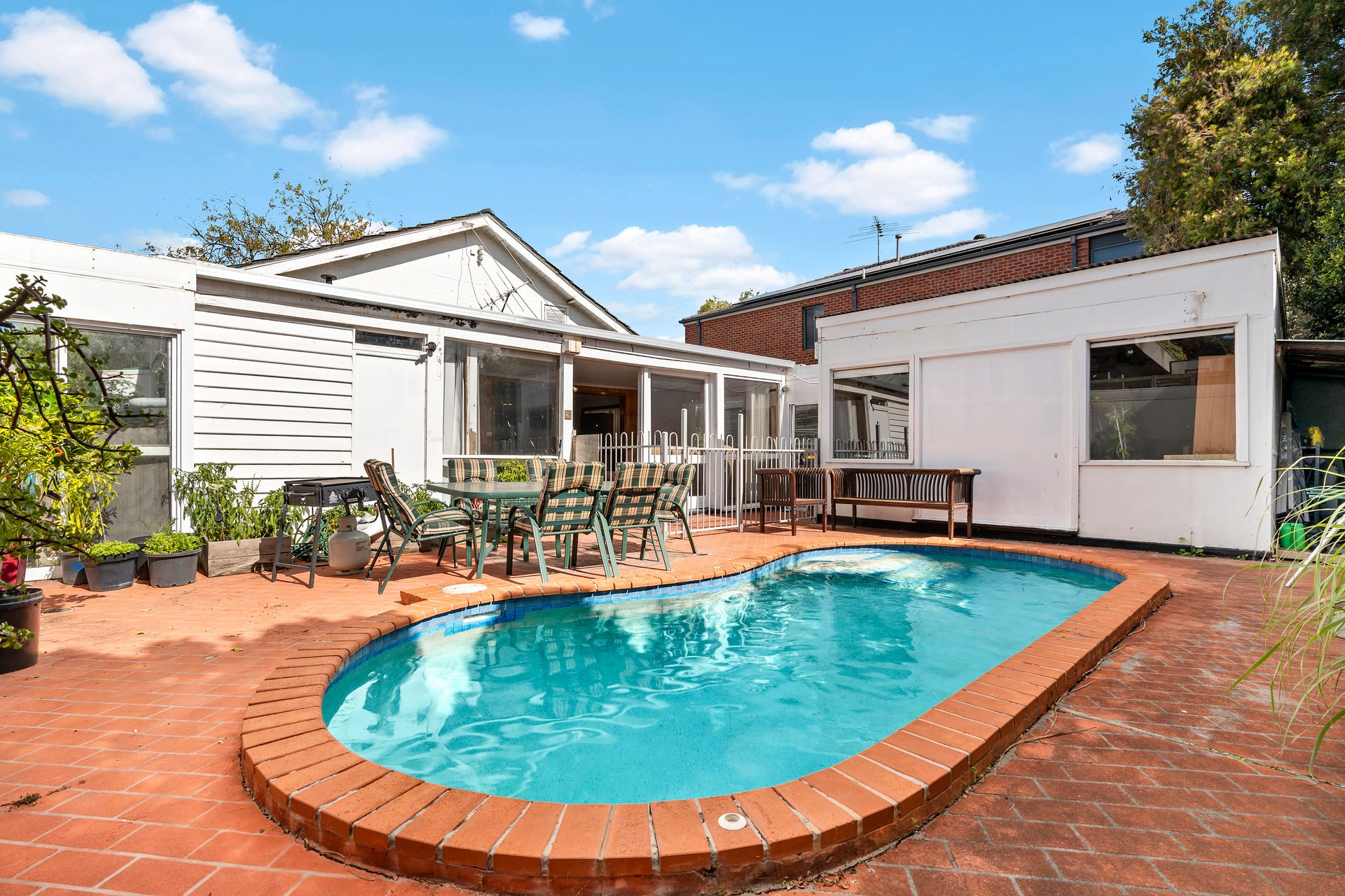Property Gallery Thumbnail 3