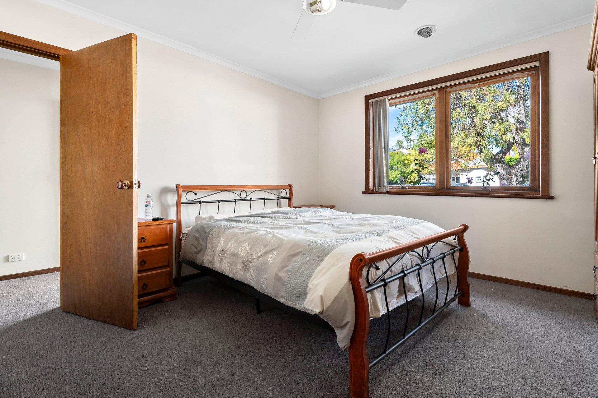 Property Gallery Thumbnail 4