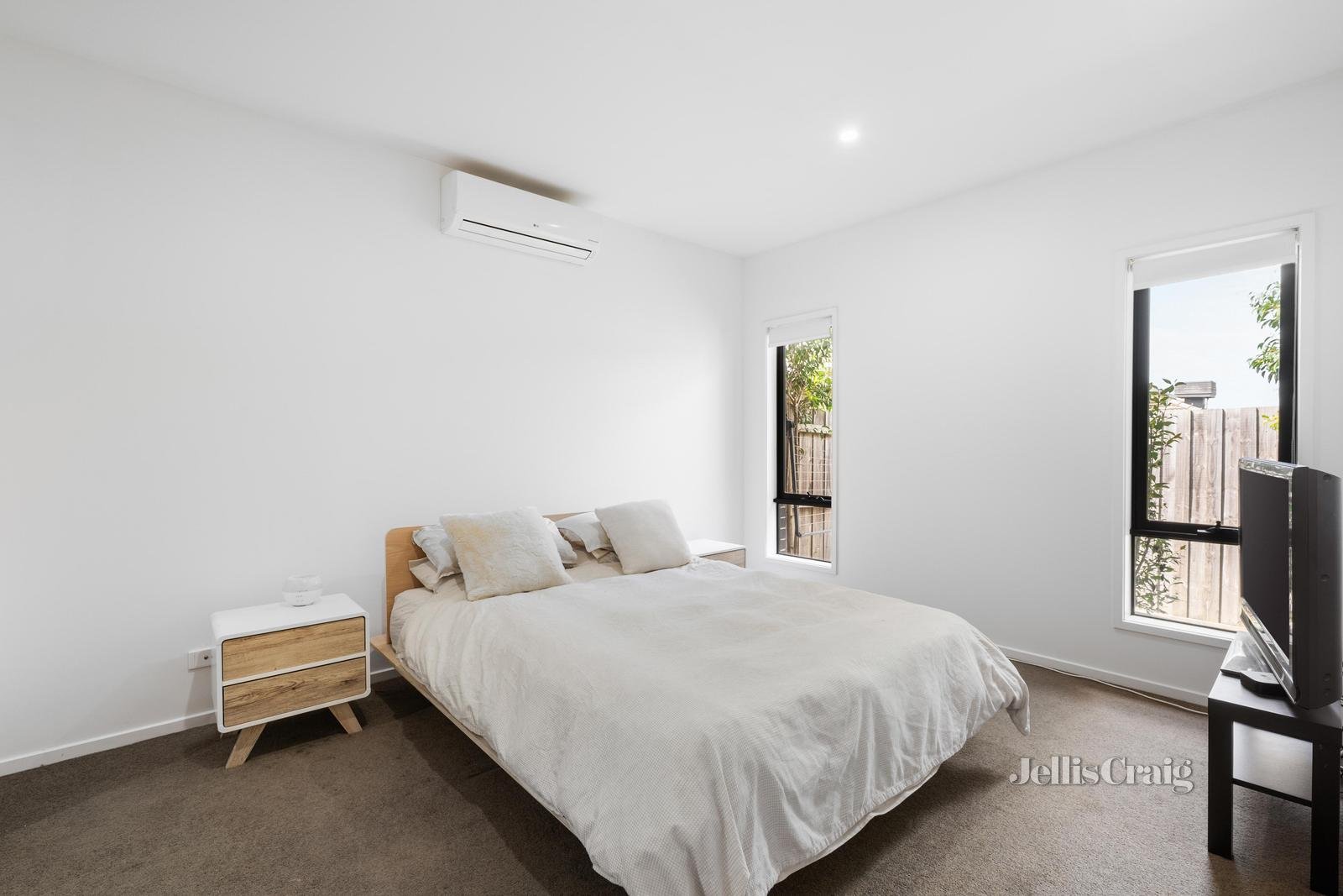 2/1 Lavidge Road, Ashwood image 5