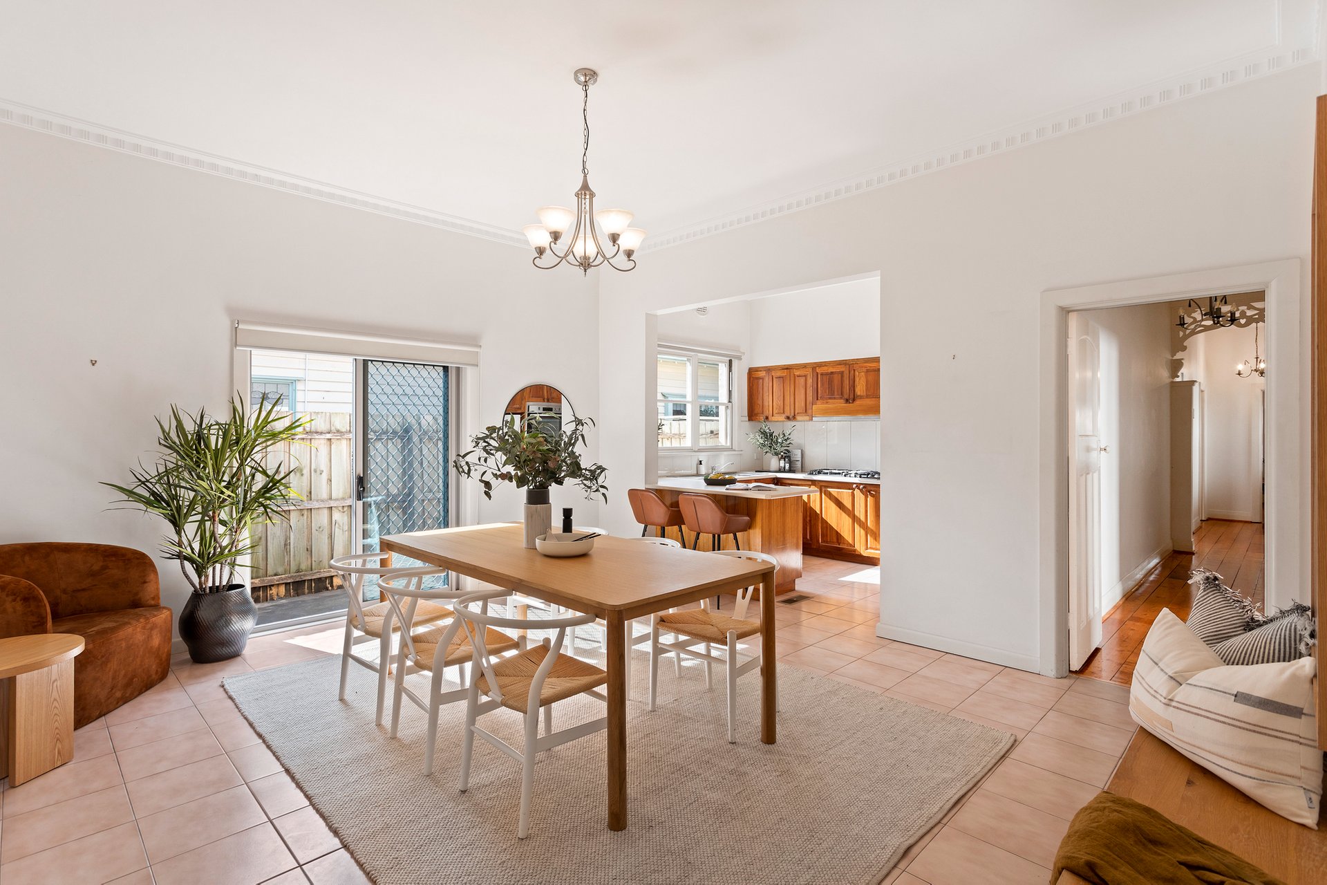 Property Gallery Thumbnail 9