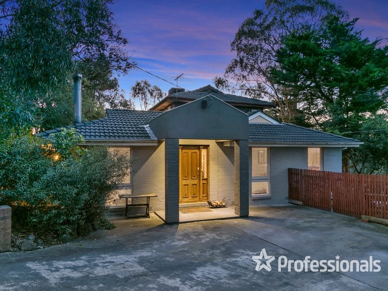 21 Little John Road, Warranwood image 1