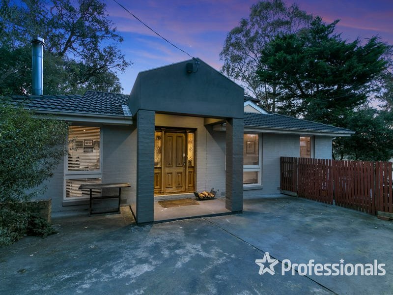 21 Little John Road, Warranwood image 2