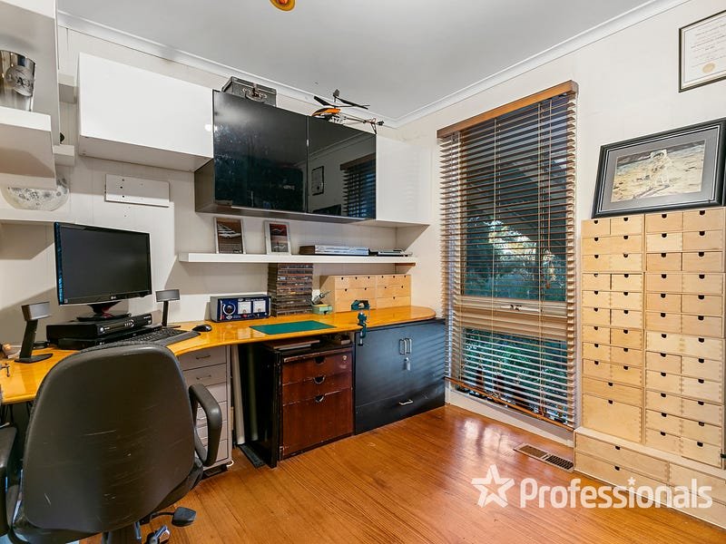 21 Little John Road, Warranwood image 12