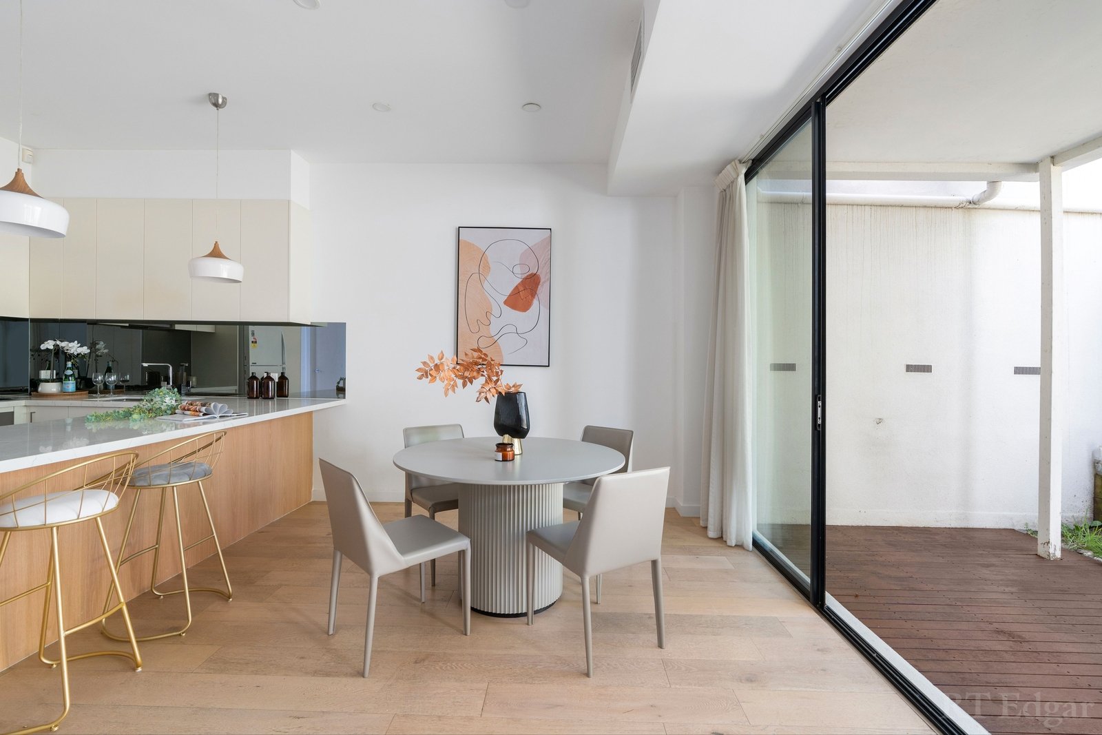 Property Gallery Thumbnail 5