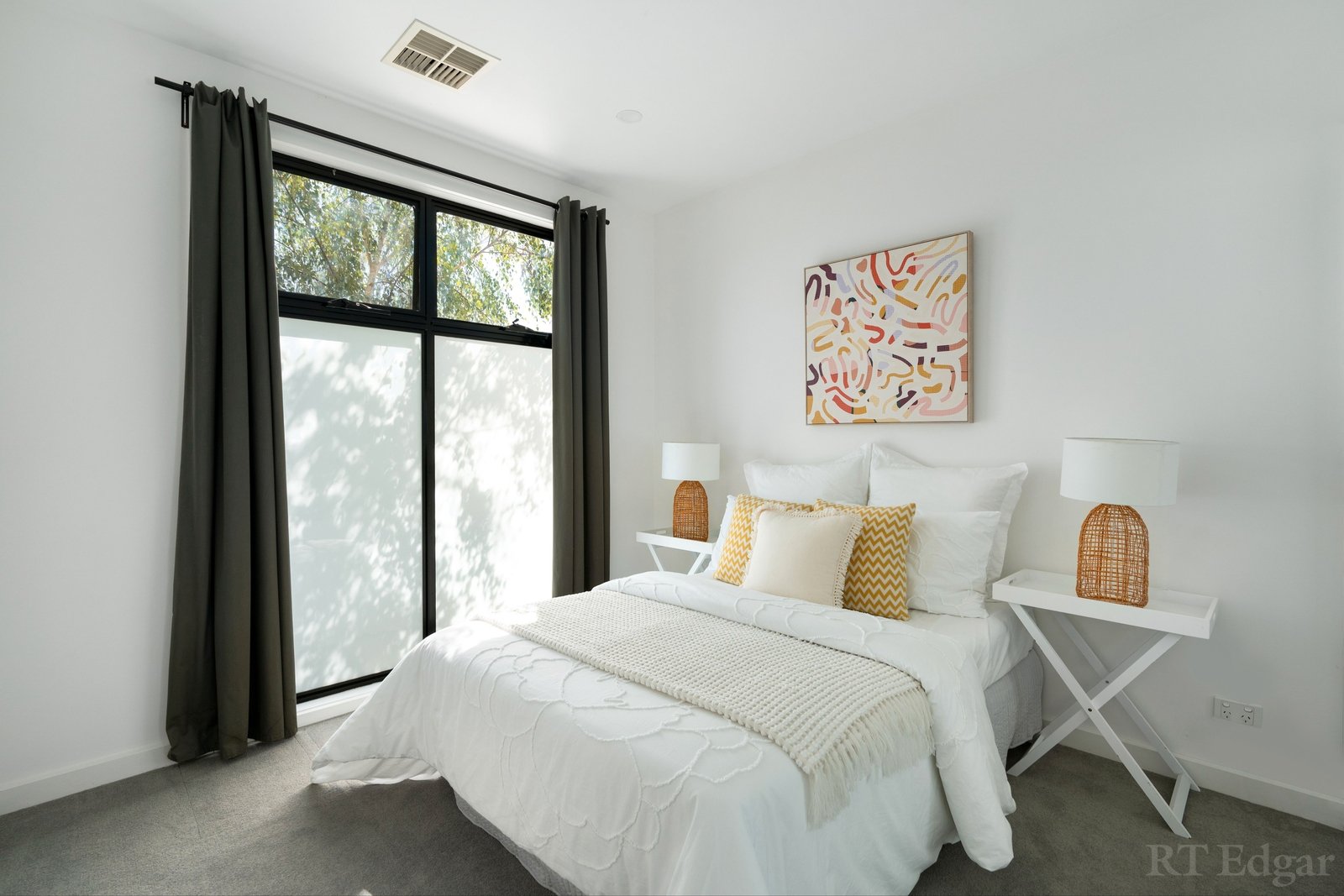 Property Gallery Thumbnail 7