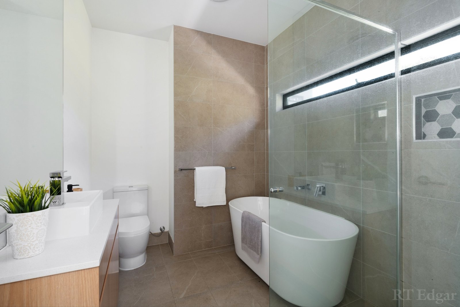 Property Gallery Thumbnail 10