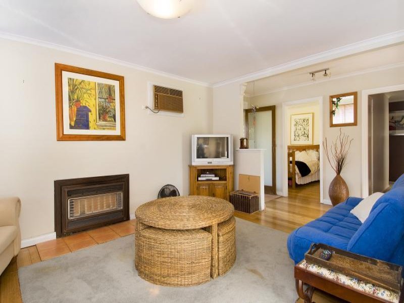 21 Lucas Street, Newcomb image 3