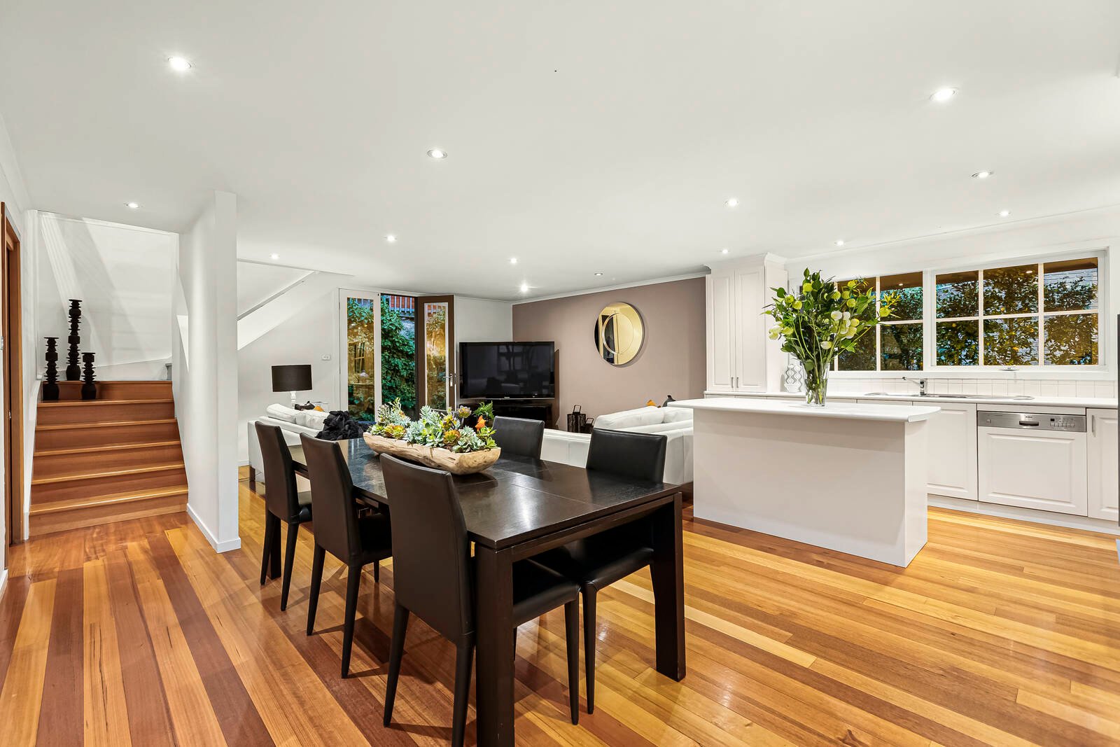 Property Gallery Thumbnail 3