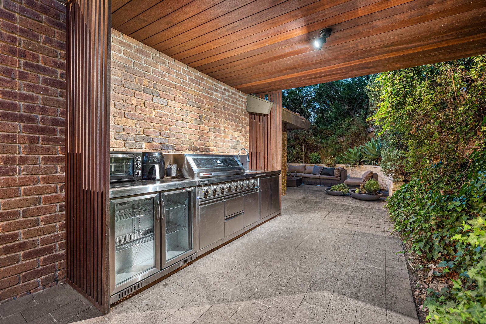 Property Gallery Thumbnail 8