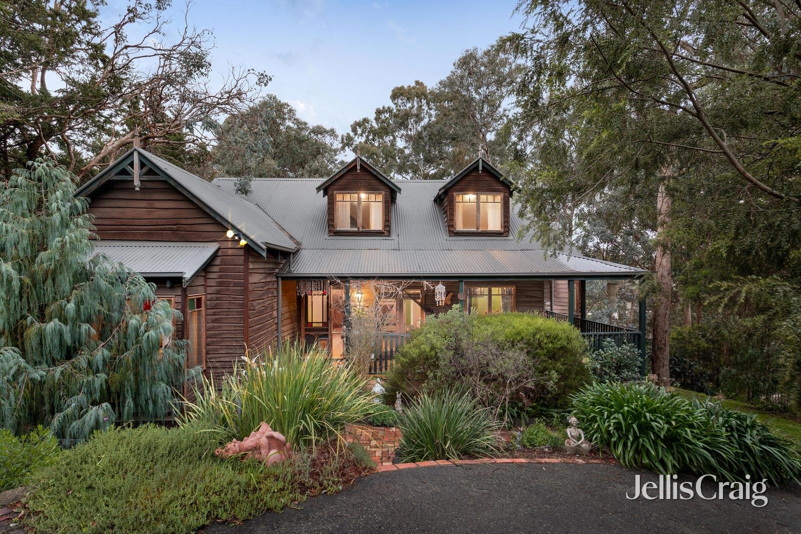 21 Lynnbrae Avenue, Hurstbridge image 1