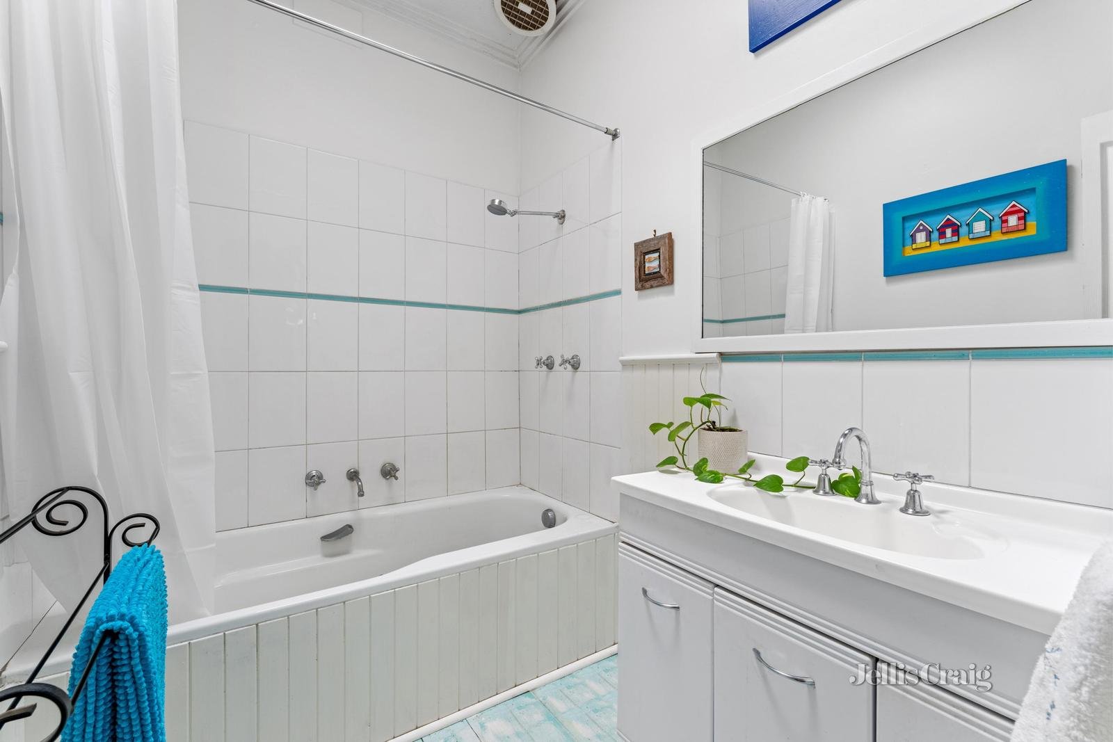 21 Macgregor Street, Parkdale image 10