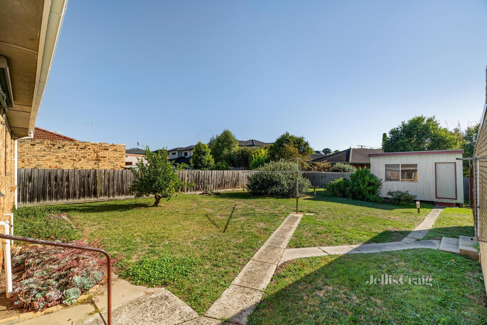 21 Madeline Street, Glen Waverley image 4