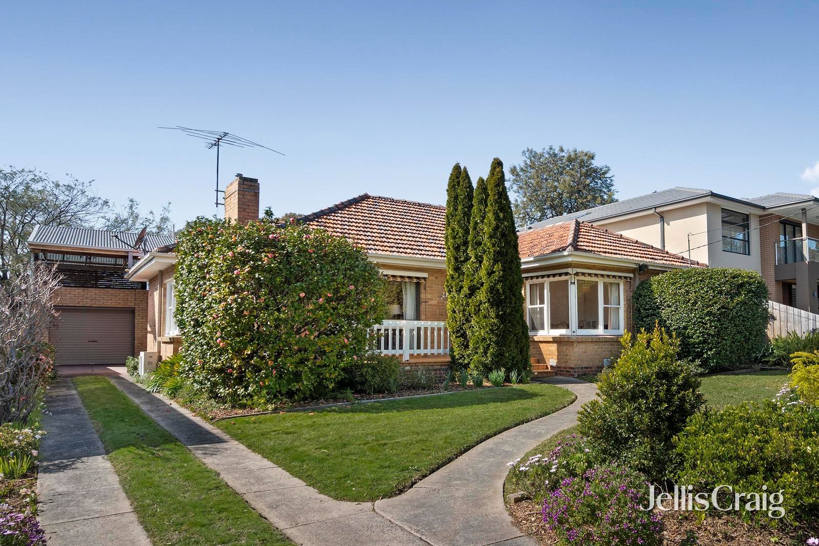 21 Malcolm Street, Blackburn image 1