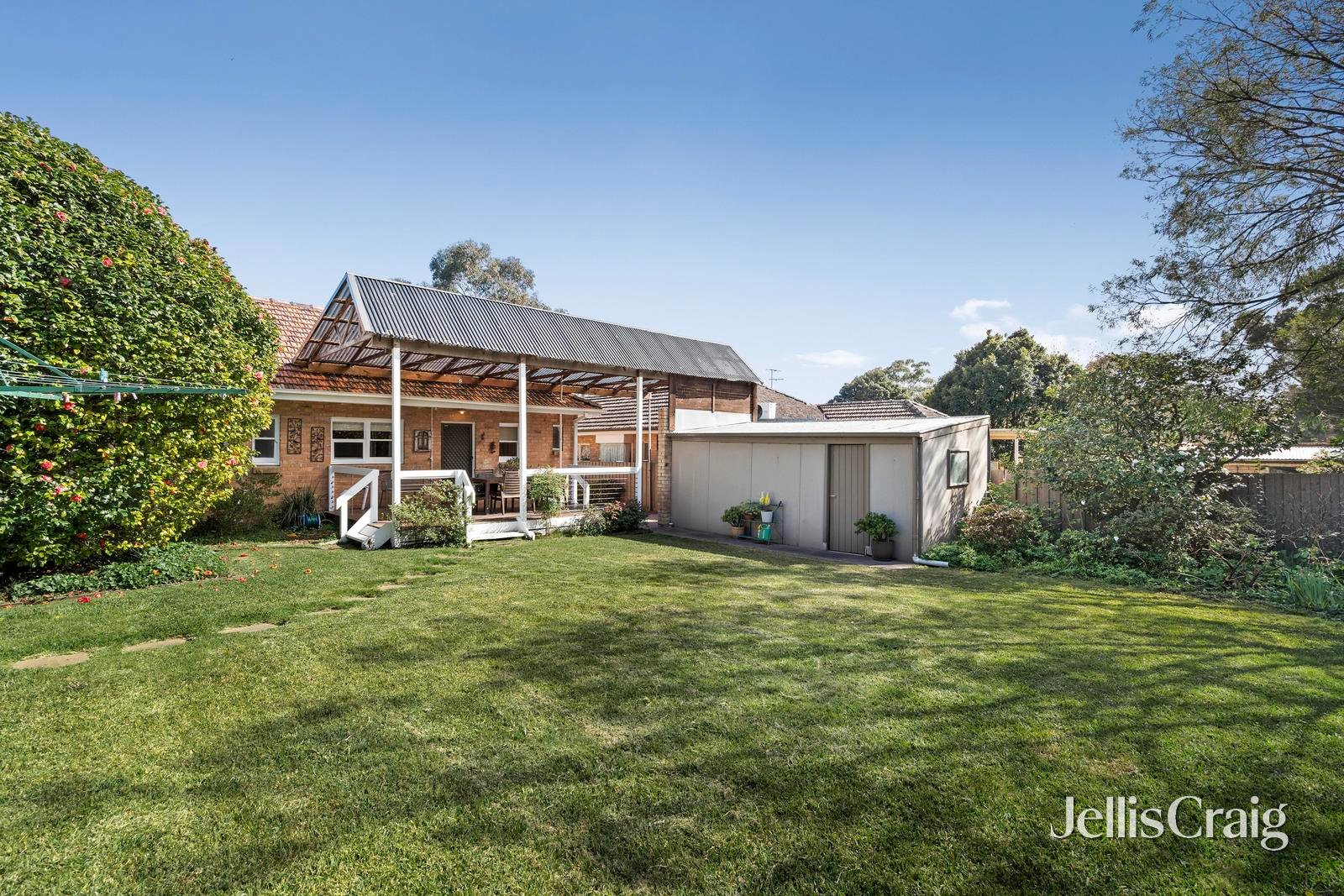 21 Malcolm Street, Blackburn image 10