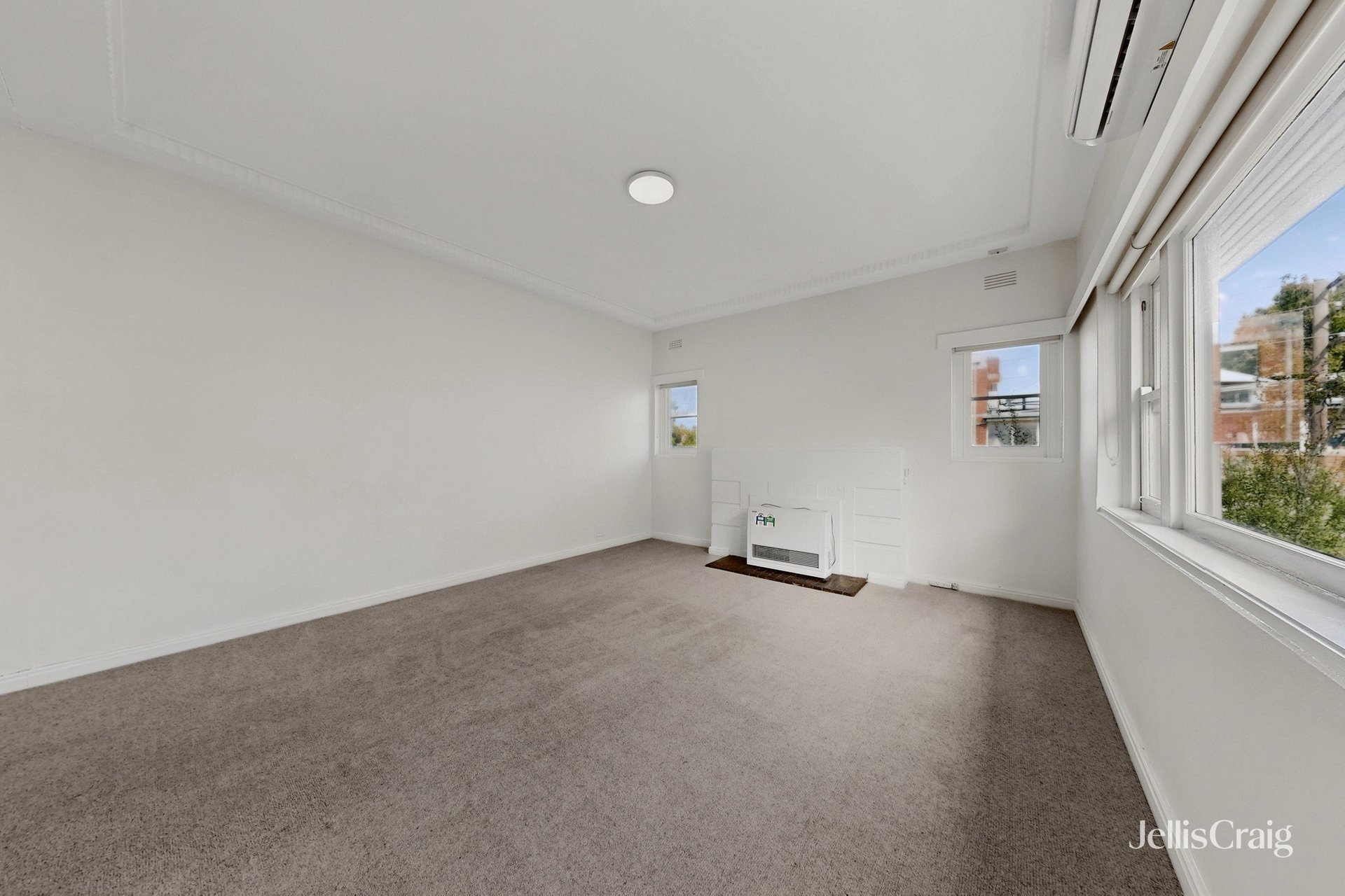 2/1 Manningtree Road, Hawthorn image 3