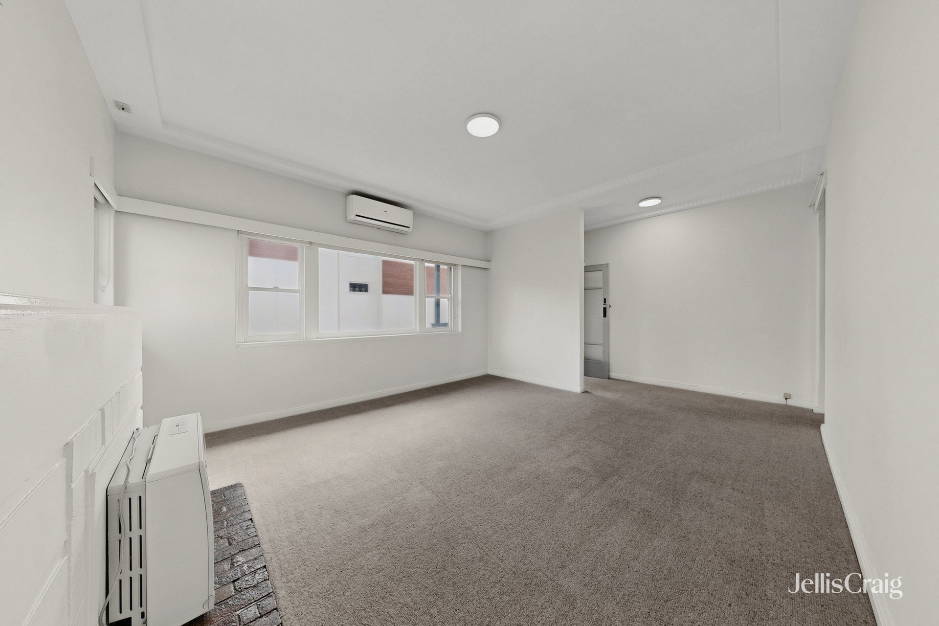 2/1 Manningtree Road, Hawthorn image 5
