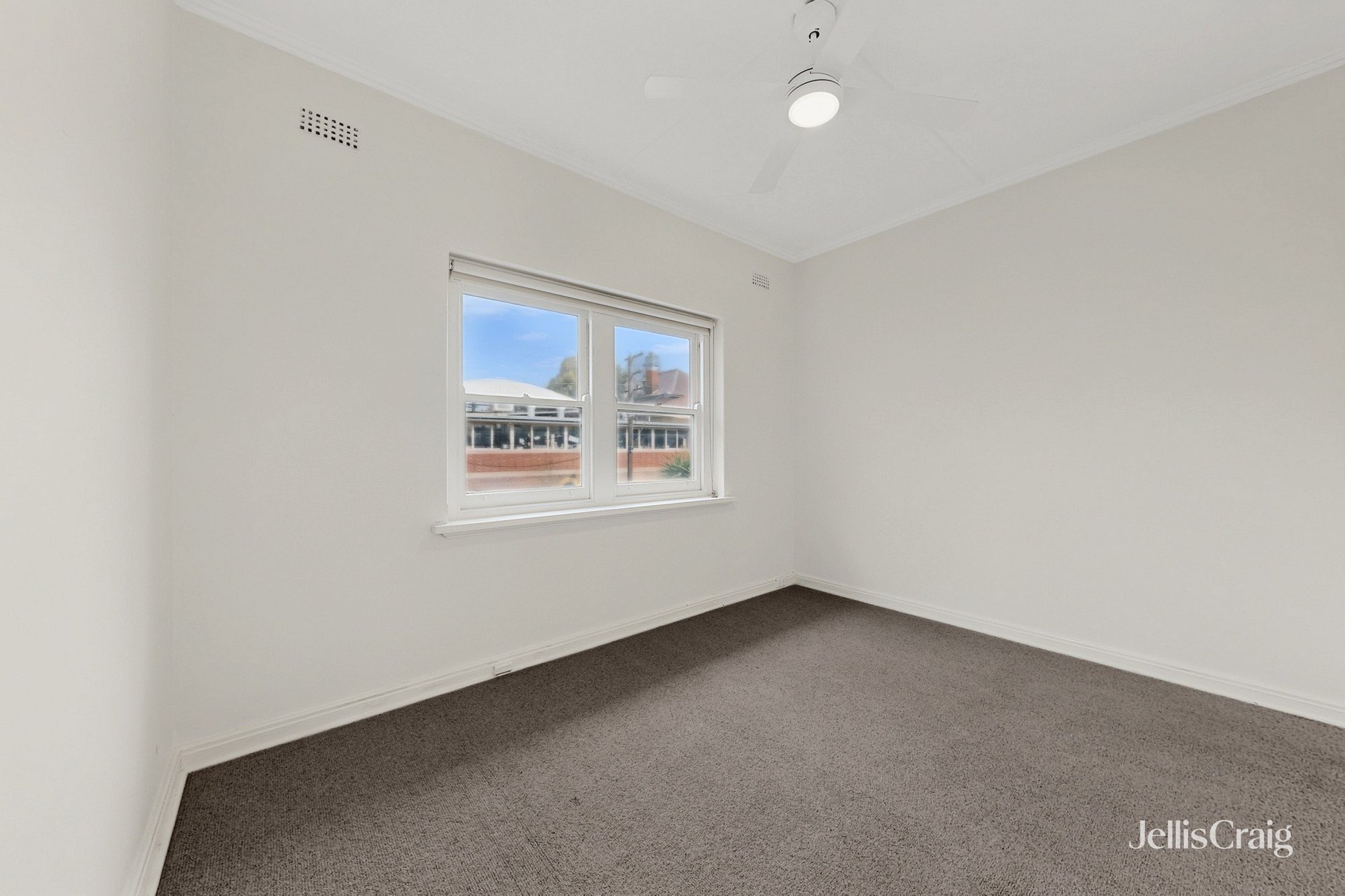 2/1 Manningtree Road, Hawthorn image 14