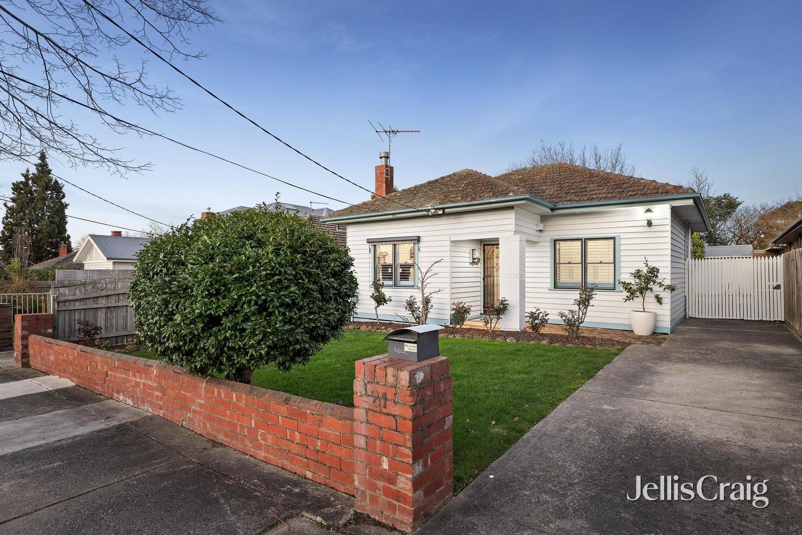 21 McDowall Street, Mitcham image 1