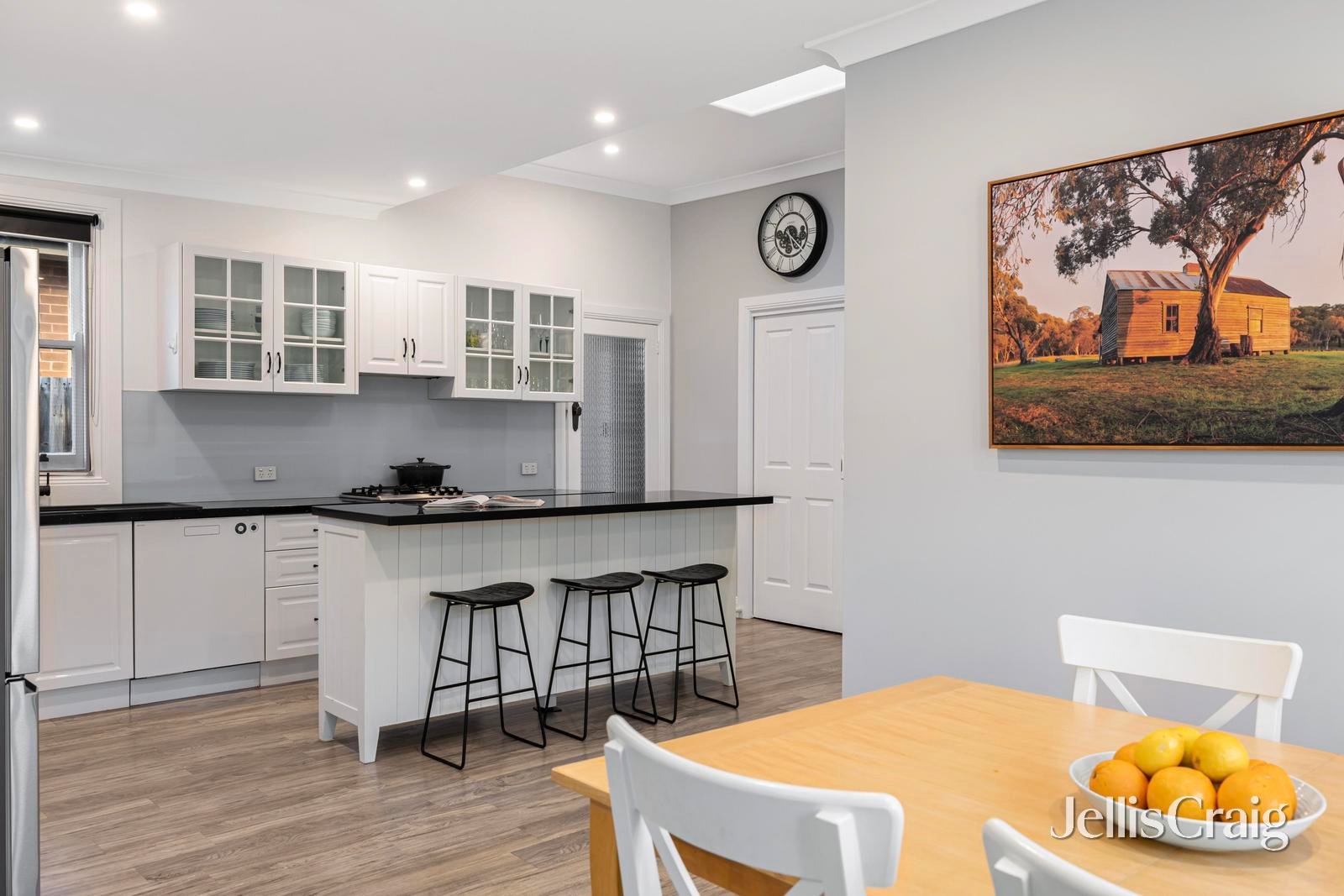 21 McDowall Street, Mitcham image 4