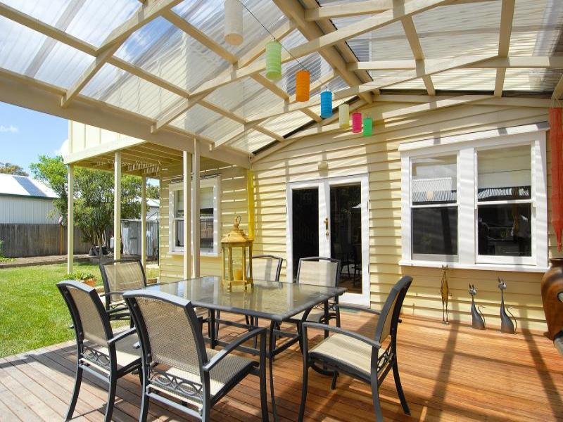 21 Meakin Street, East Geelong image 4