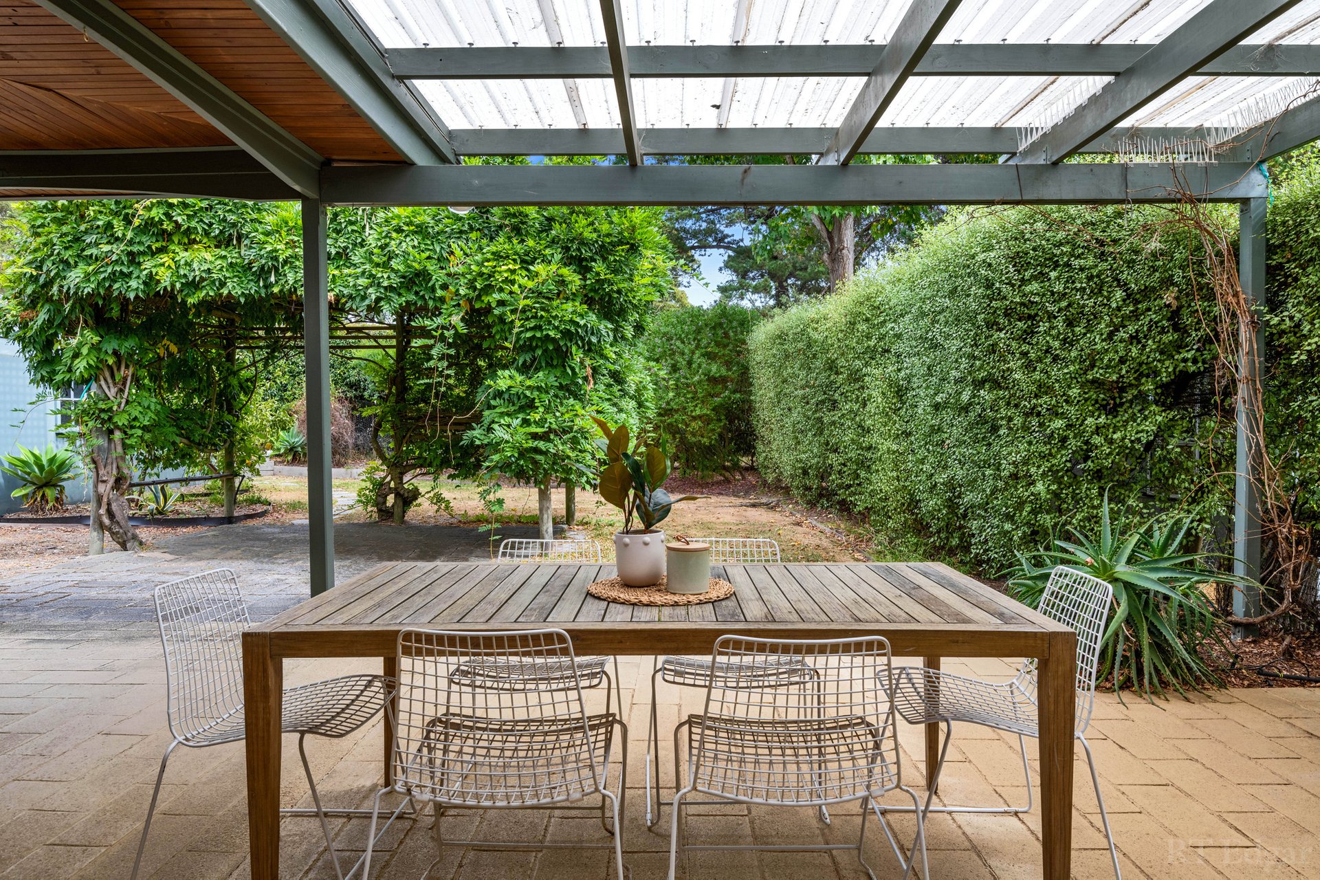 Property Gallery Thumbnail 10