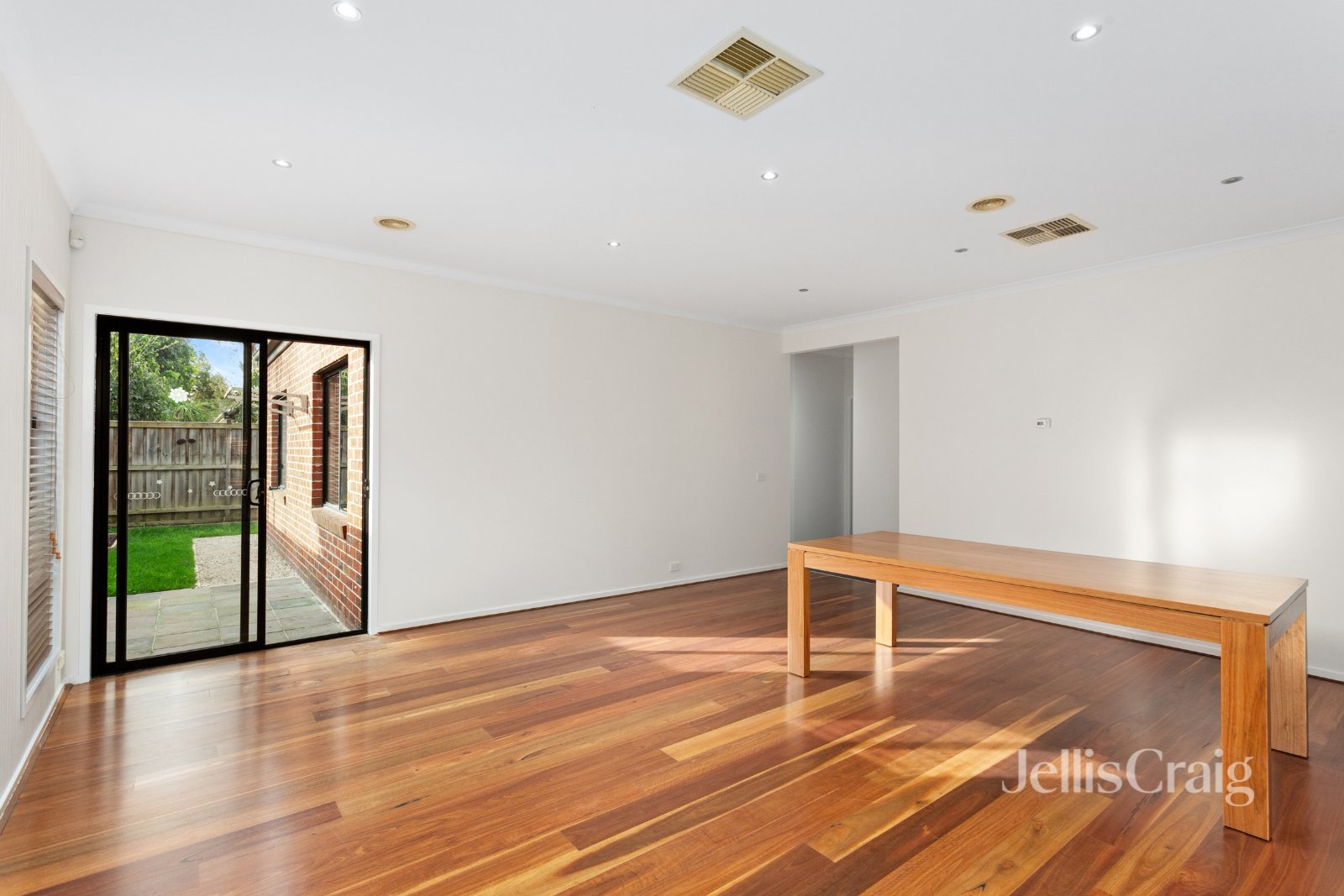 21 Montrose Drive, Doreen image 4