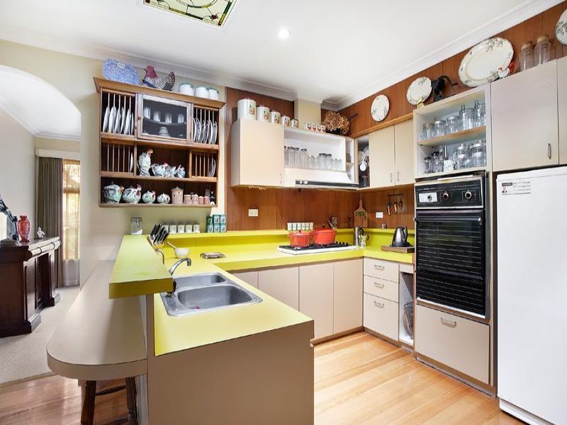 21 Moore Street, Box Hill South image 3