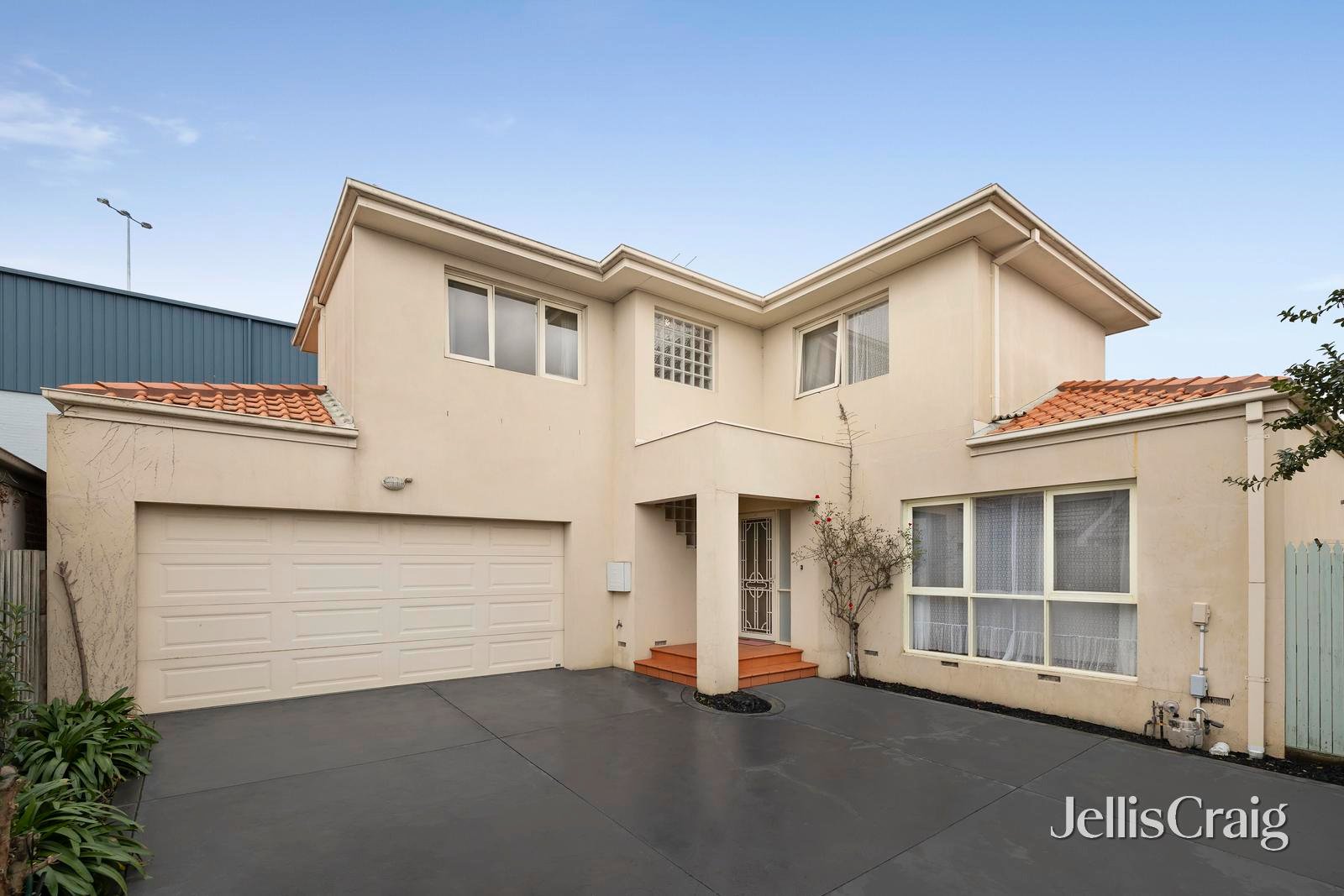 2/1 Morinda Crescent, Doncaster&nbsp;East image 1