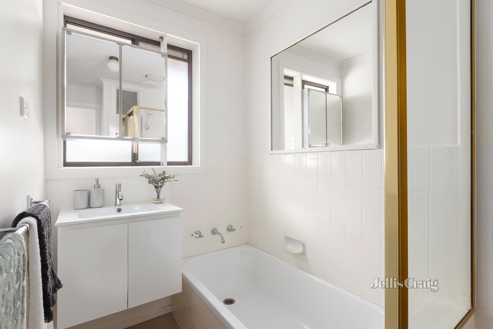 2/1 Napperby Street, Brunswick West image 4