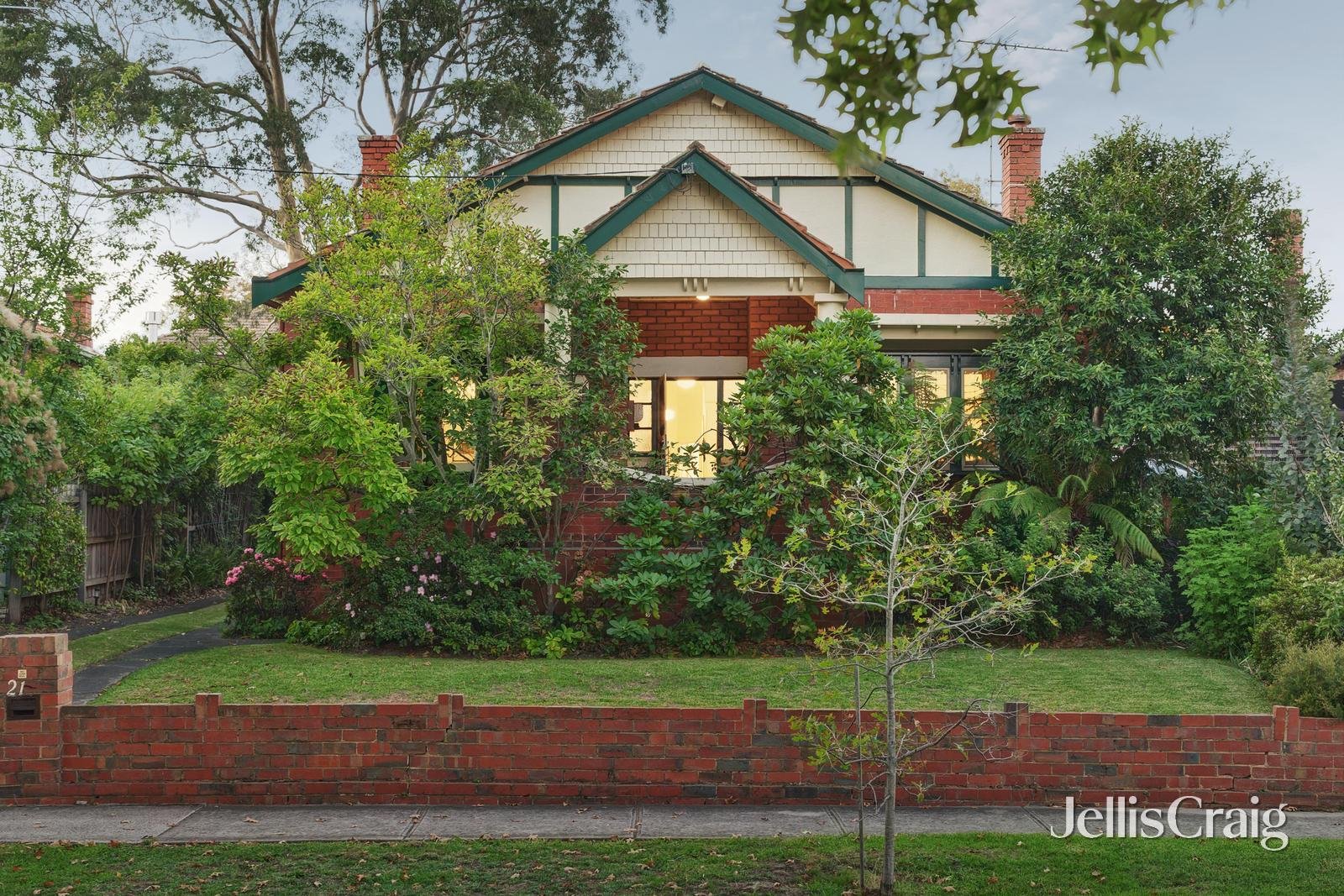 21 Nepean Street, Glen&nbsp;Iris image 1